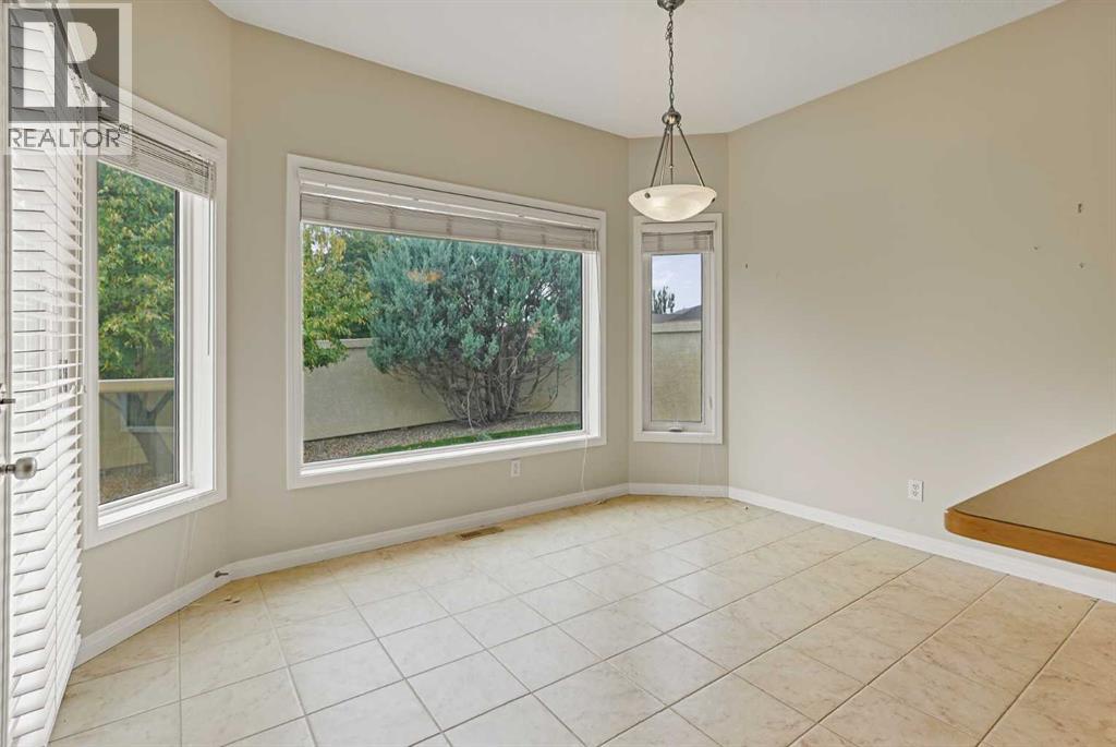 1, 240 Heritage Boulevard W, Lethbridge, Alberta  T1K 7H3 - Photo 10 - A2251373