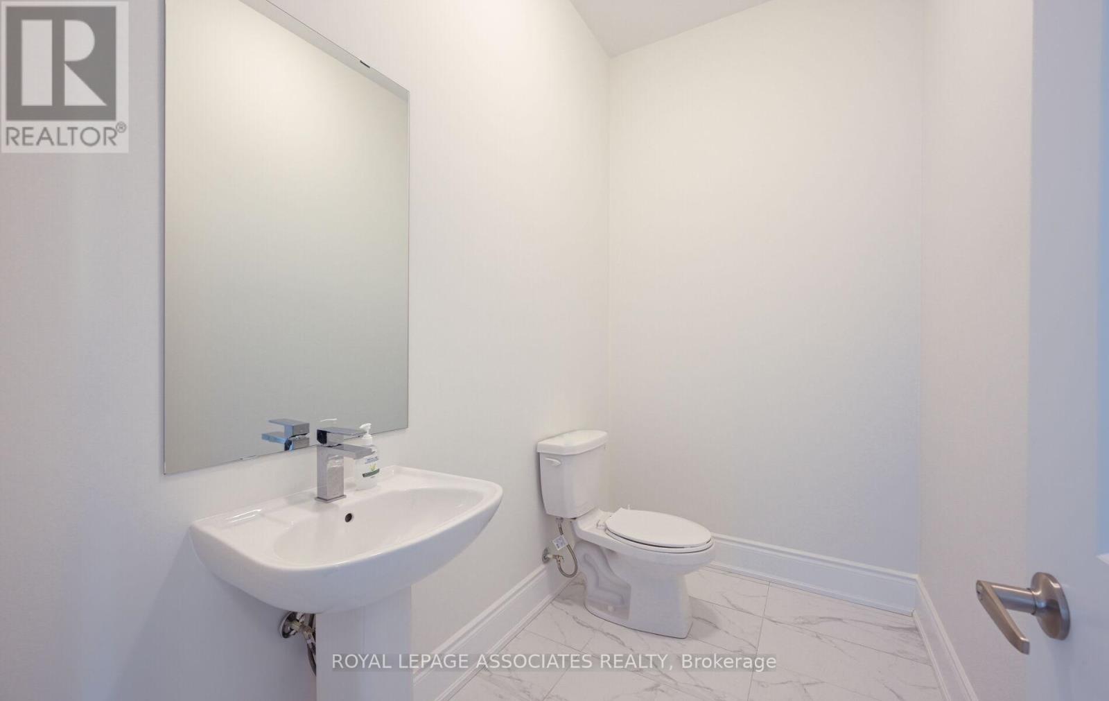 55 Raspberry Ridge Avenue, Caledon, Ontario  L7C 4N1 - Photo 19 - W12447020