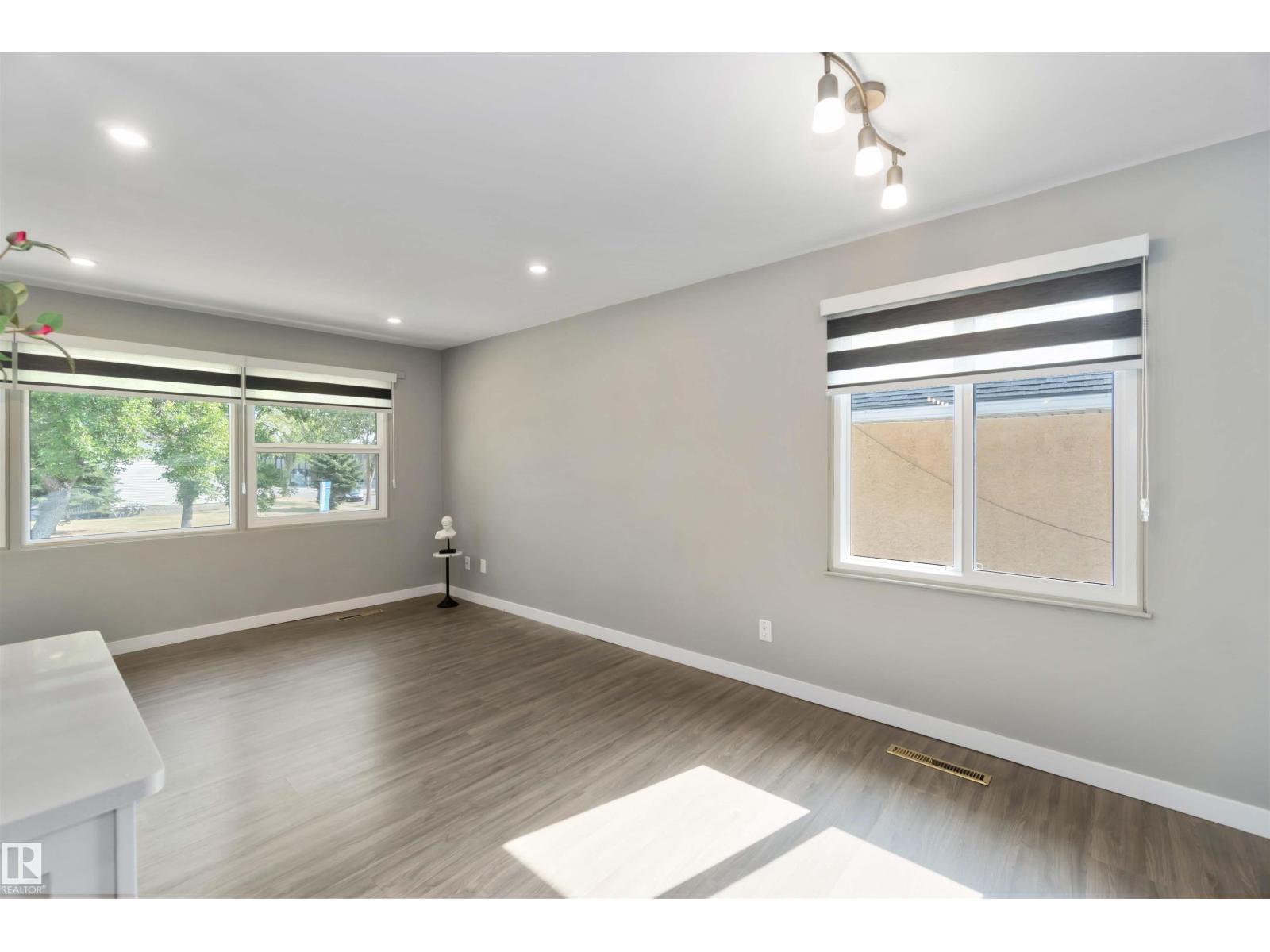 12268 131 St Nw Nw, Edmonton, Alberta  T5L 1M9 - Photo 10 - E4458138