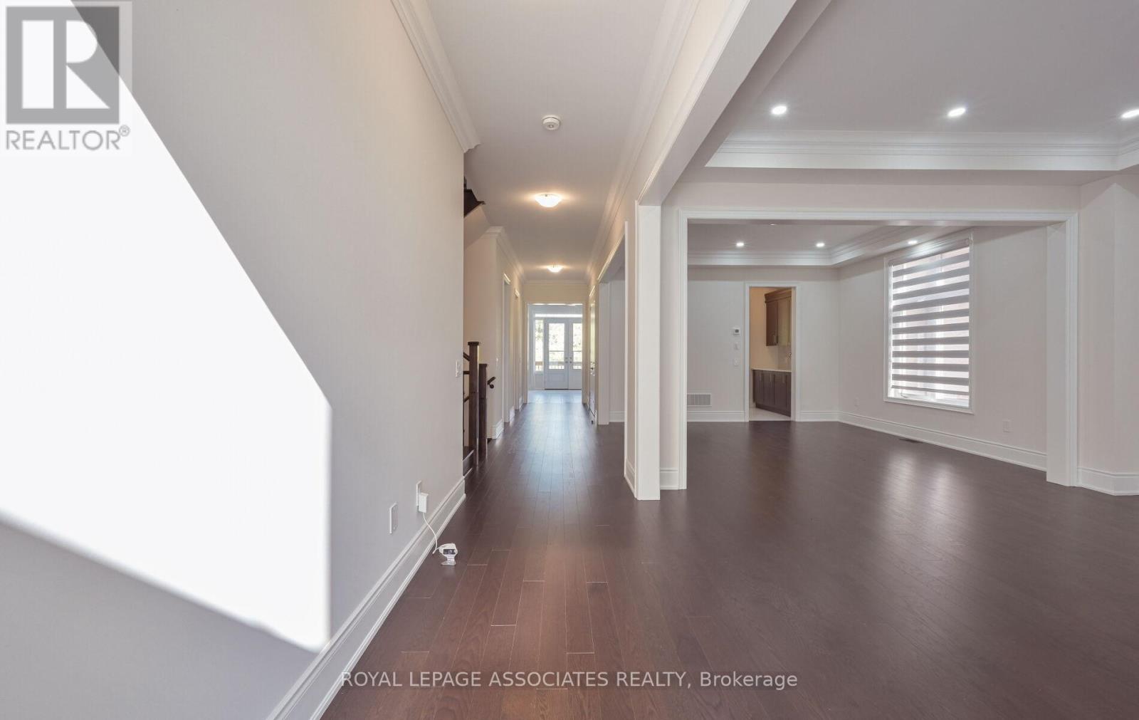 55 Raspberry Ridge Avenue, Caledon, Ontario  L7C 4N1 - Photo 7 - W12447020