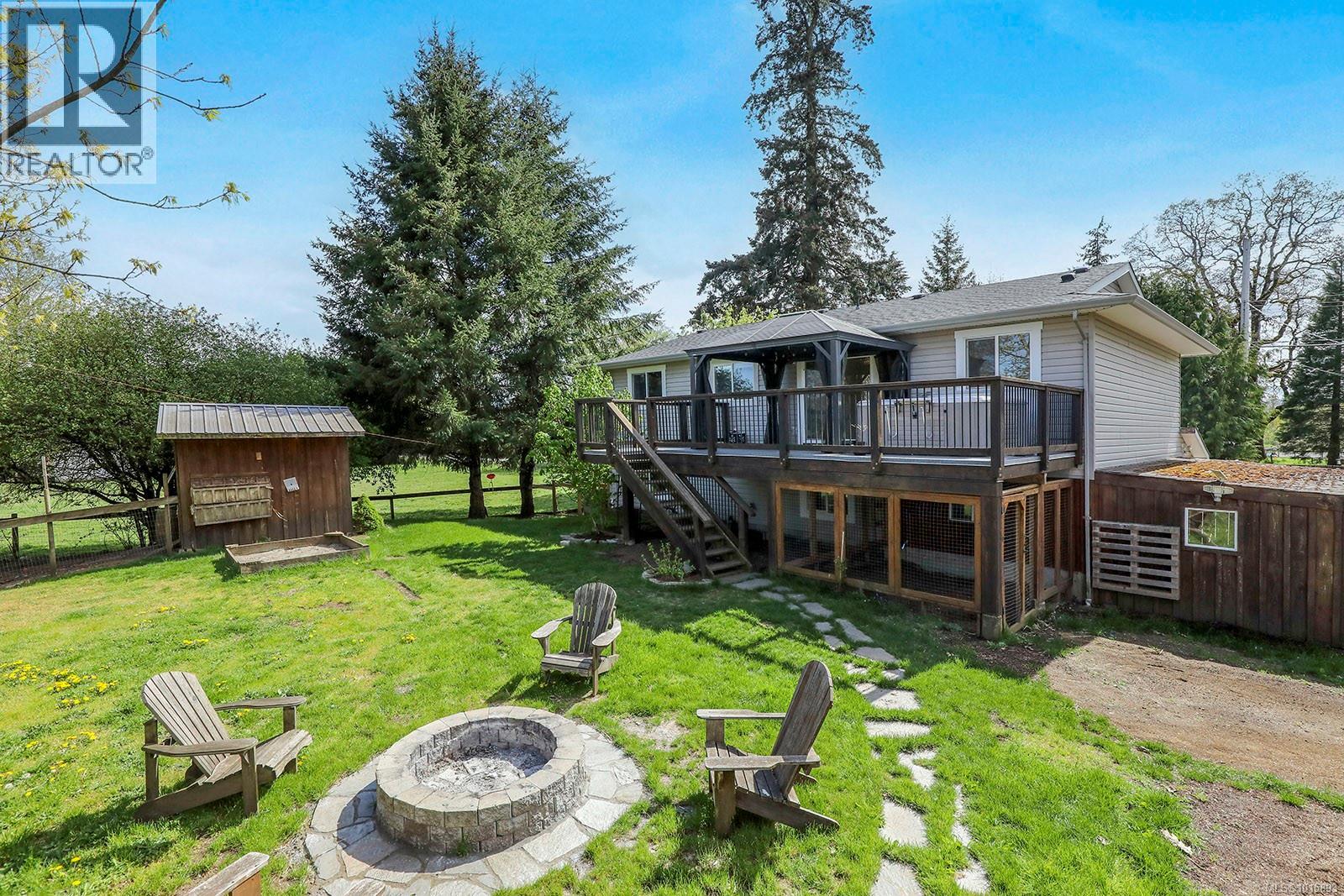 5252 Headquarters Rd, Courtenay, British Columbia  V9J 1M1 - Photo 2 - 1015893