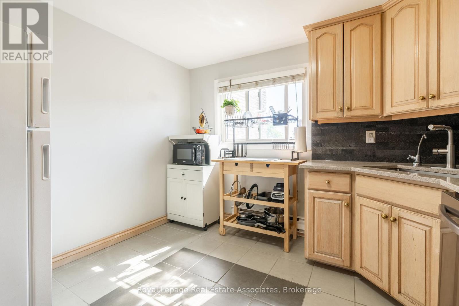 41 - 1250 Limeridge Road E, Hamilton, Ontario  L8W 1P1 - Photo 12 - X12446961
