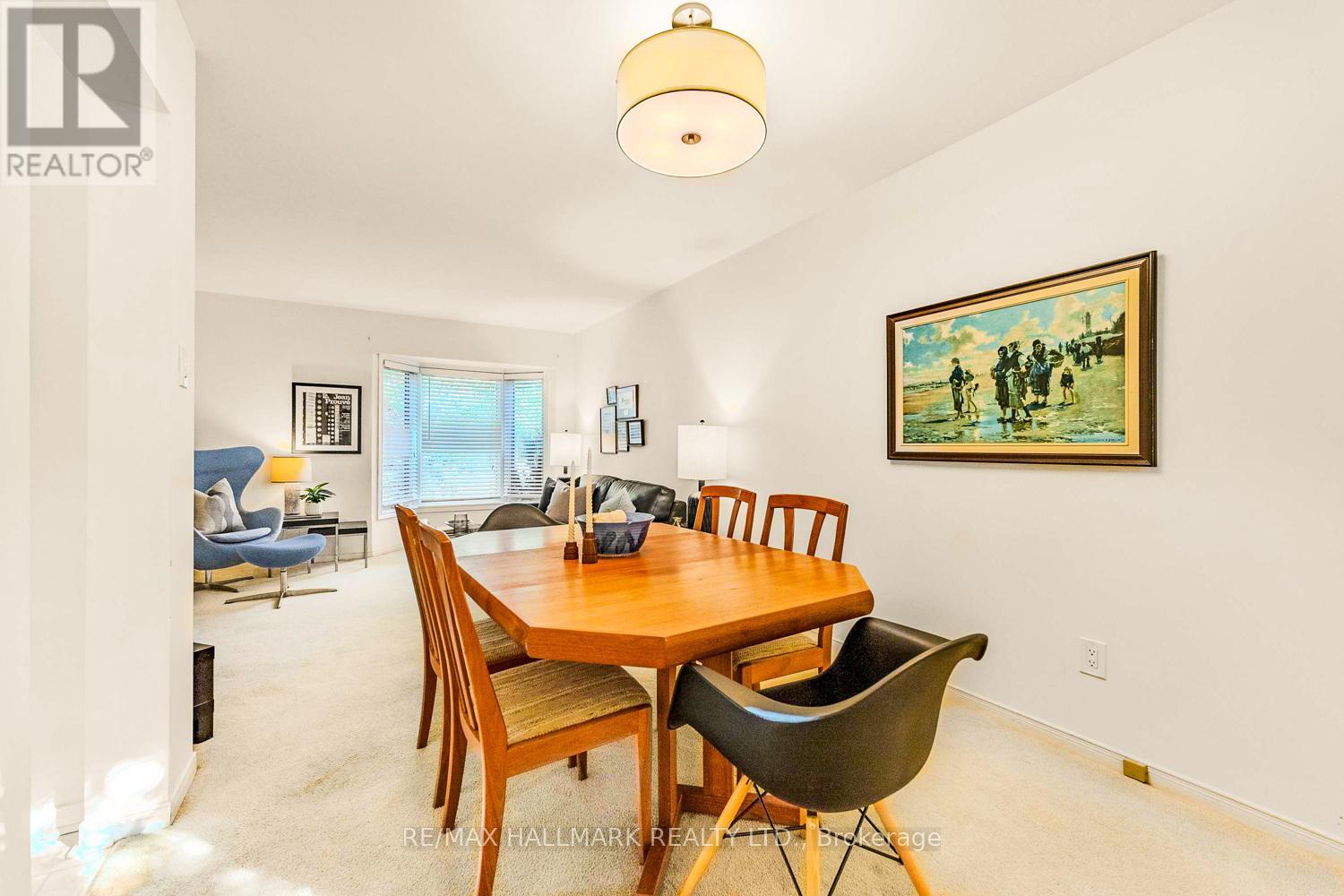 2143 Hunt Crescent, Burlington, Ontario  L7M 2P2 - Photo 12 - W12449242