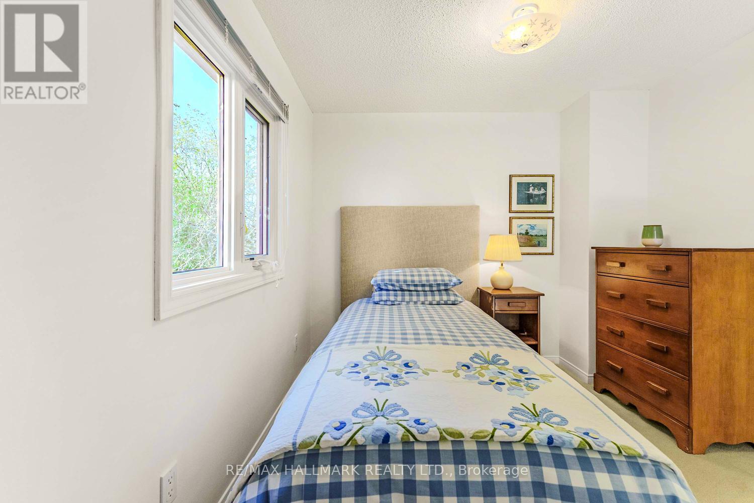 2143 Hunt Crescent, Burlington, Ontario  L7M 2P2 - Photo 29 - W12449242