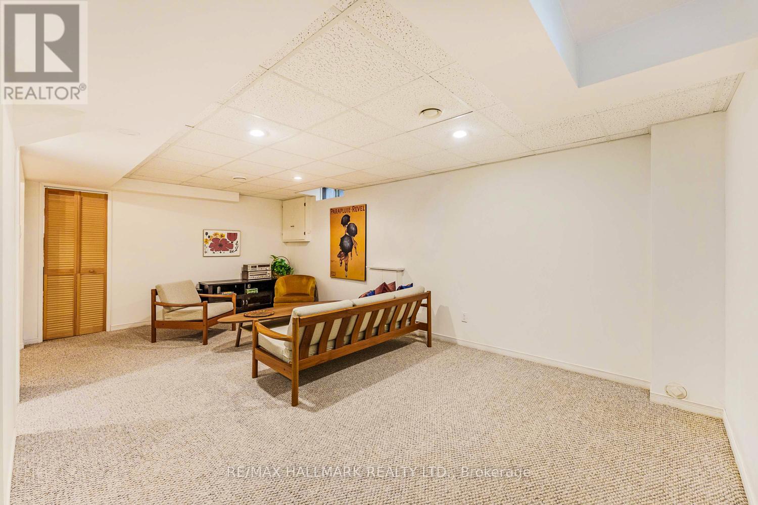 2143 Hunt Crescent, Burlington, Ontario  L7M 2P2 - Photo 38 - W12449242