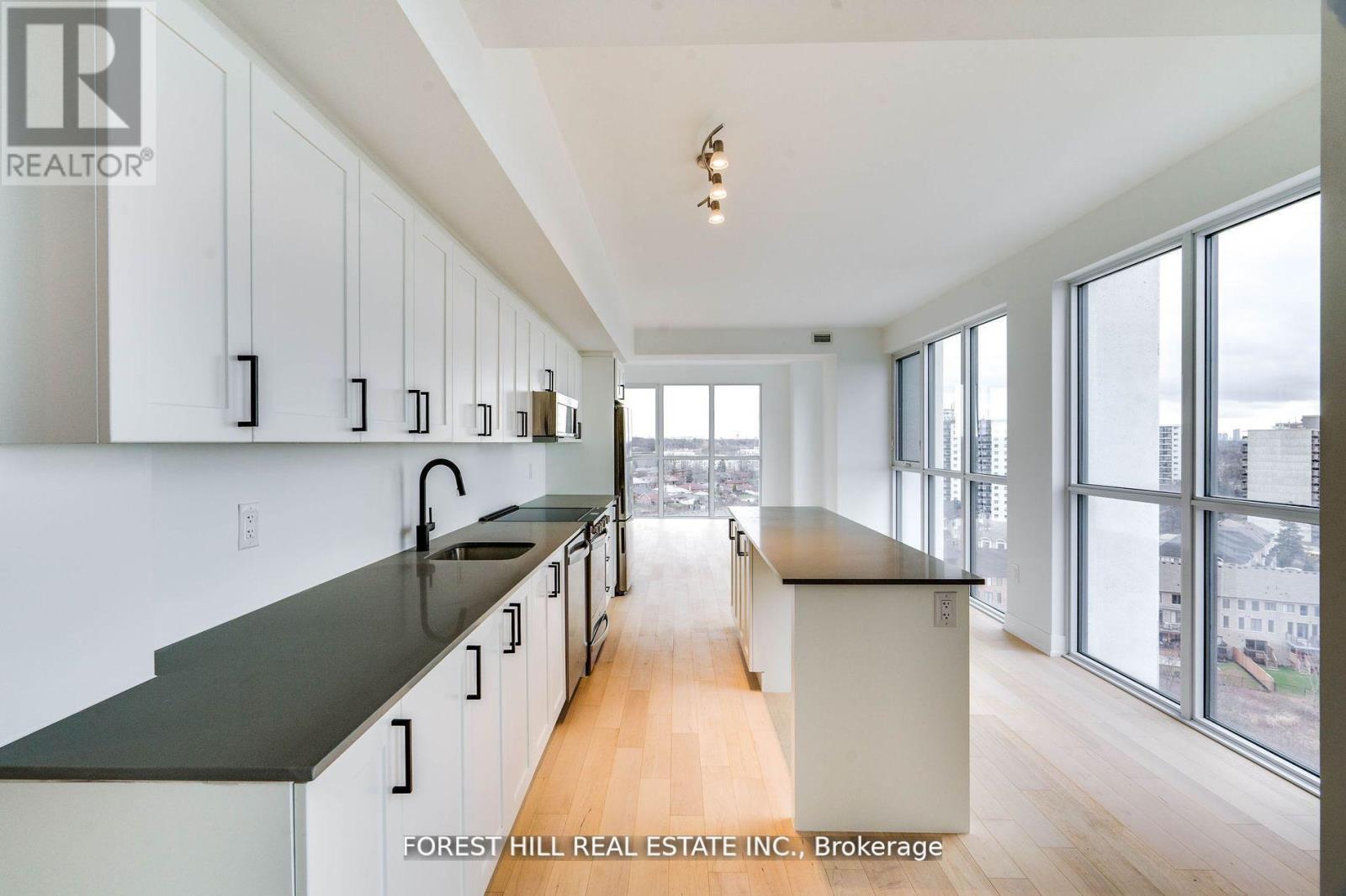 1002 - 1063 Douglas Mccurdy Comm Circle, Mississauga, Ontario  L5G 0C5 - Photo 9 - W12449247