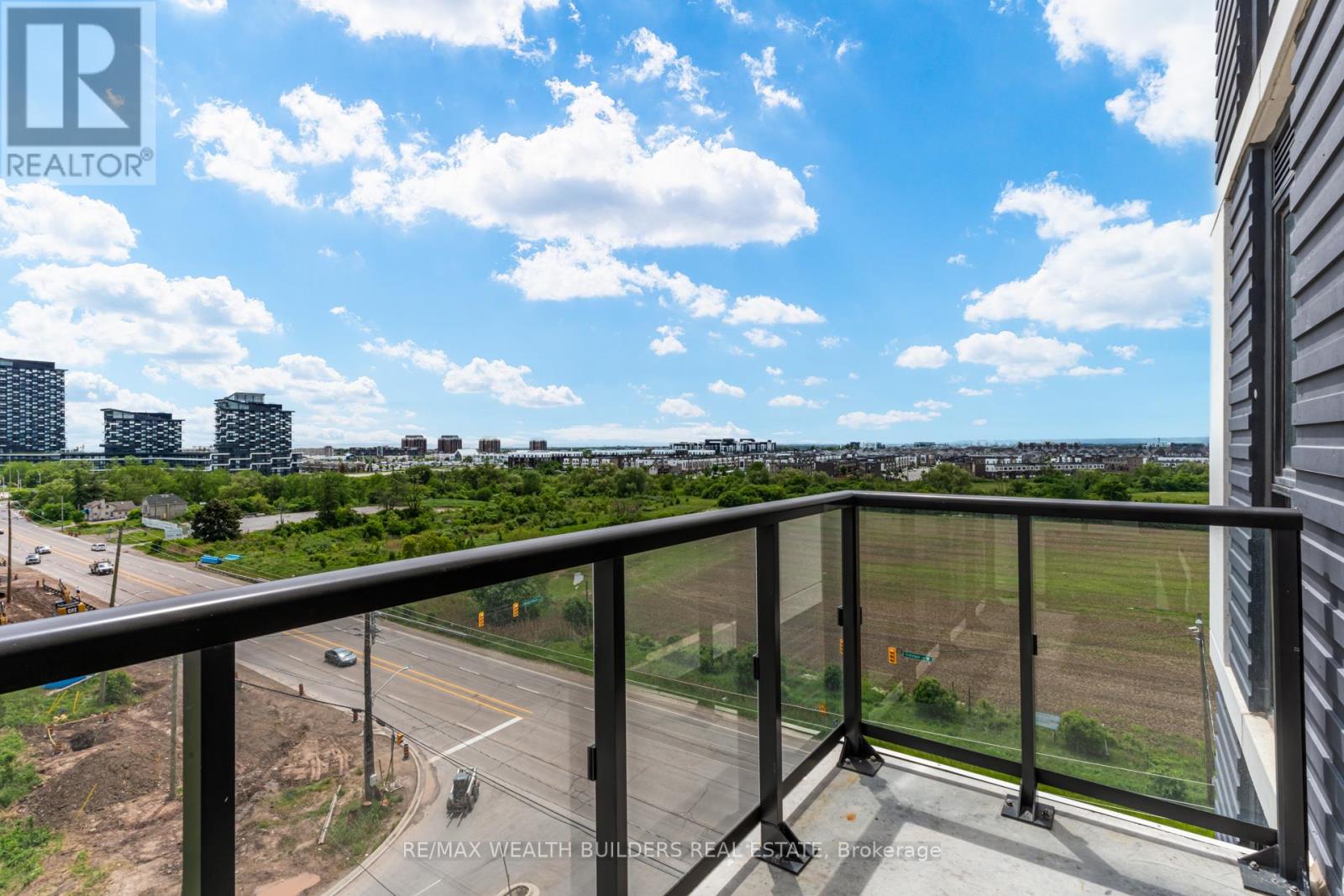 810 - 335 Wheat Boom Drive, Oakville, Ontario  L6H 7C2 - Photo 26 - W12449258