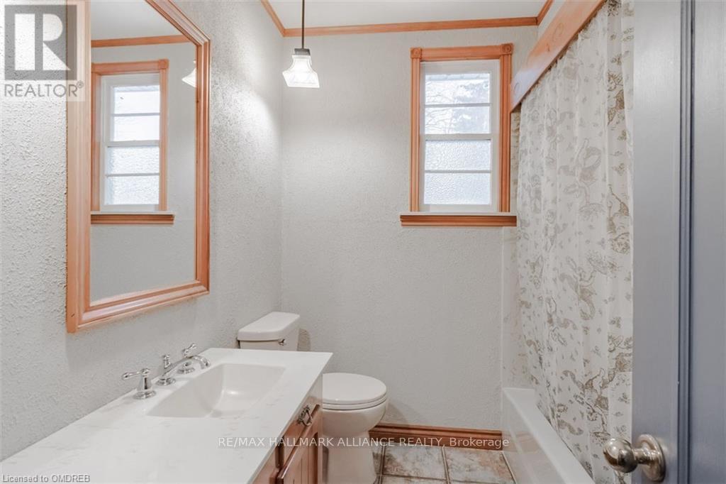 4447 Lakeshore Road, Burlington (Shoreacres), Ontario  L7L 1B3 - Photo 15 - W12449262