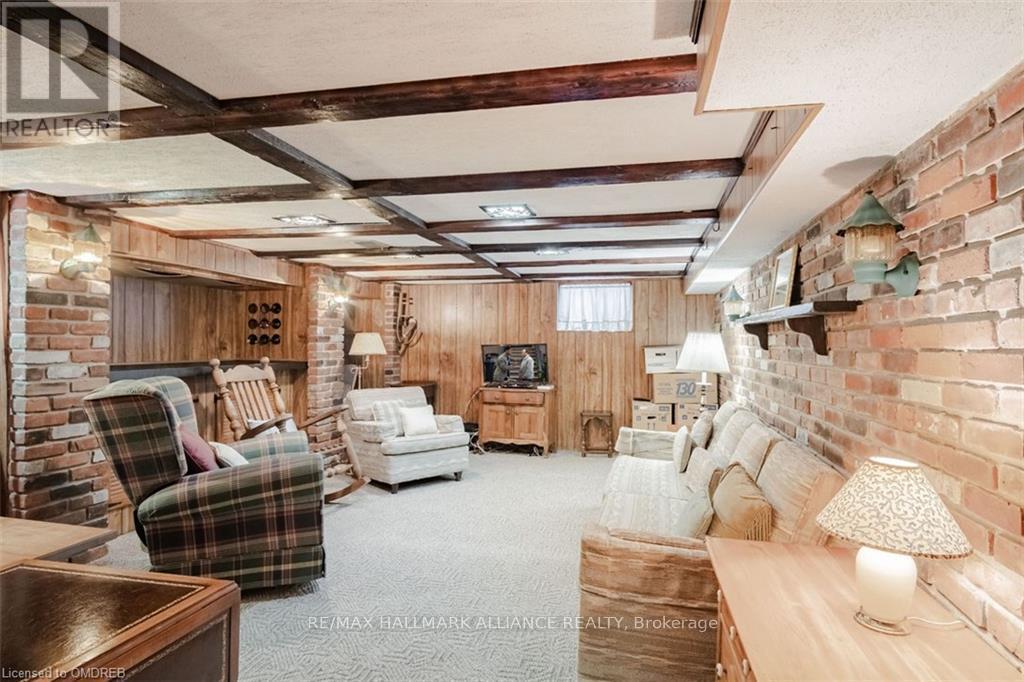4447 Lakeshore Road, Burlington (Shoreacres), Ontario  L7L 1B3 - Photo 17 - W12449262