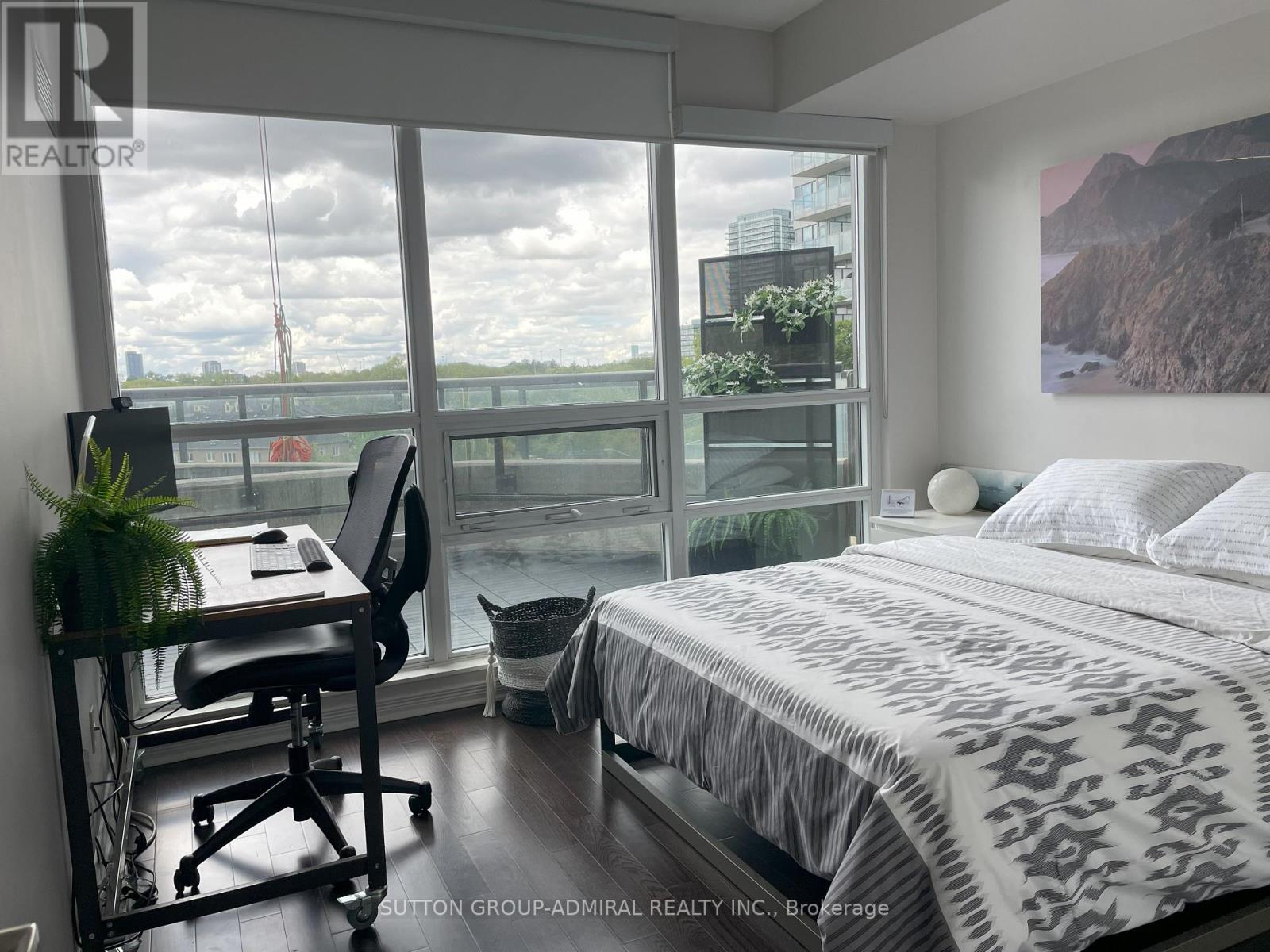 403 - 2240 Lake Shore Boulevard W, Toronto, Ontario  M8V 1A5 - Photo 14 - W12449270