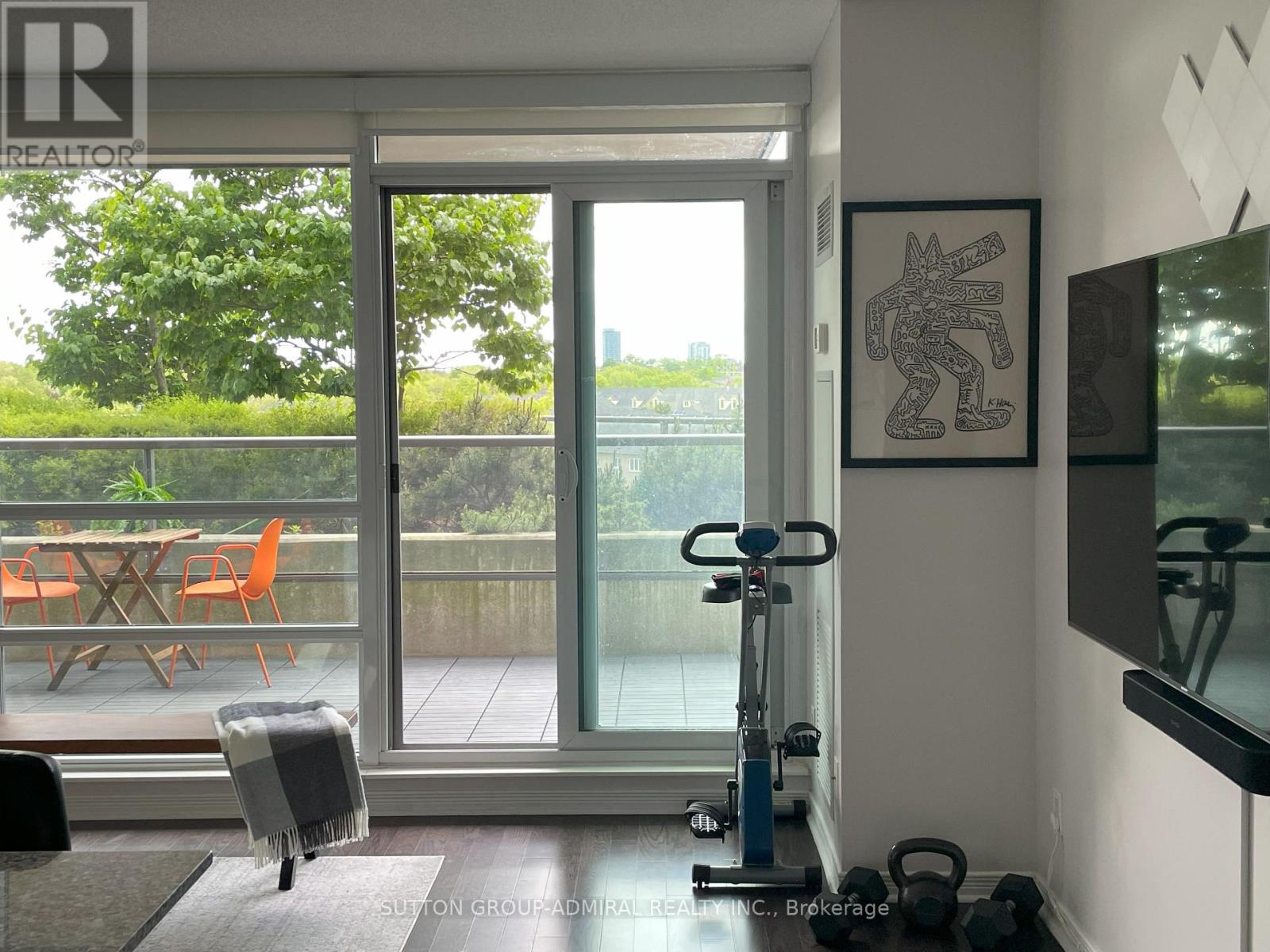 403 - 2240 Lake Shore Boulevard W, Toronto, Ontario  M8V 1A5 - Photo 5 - W12449270