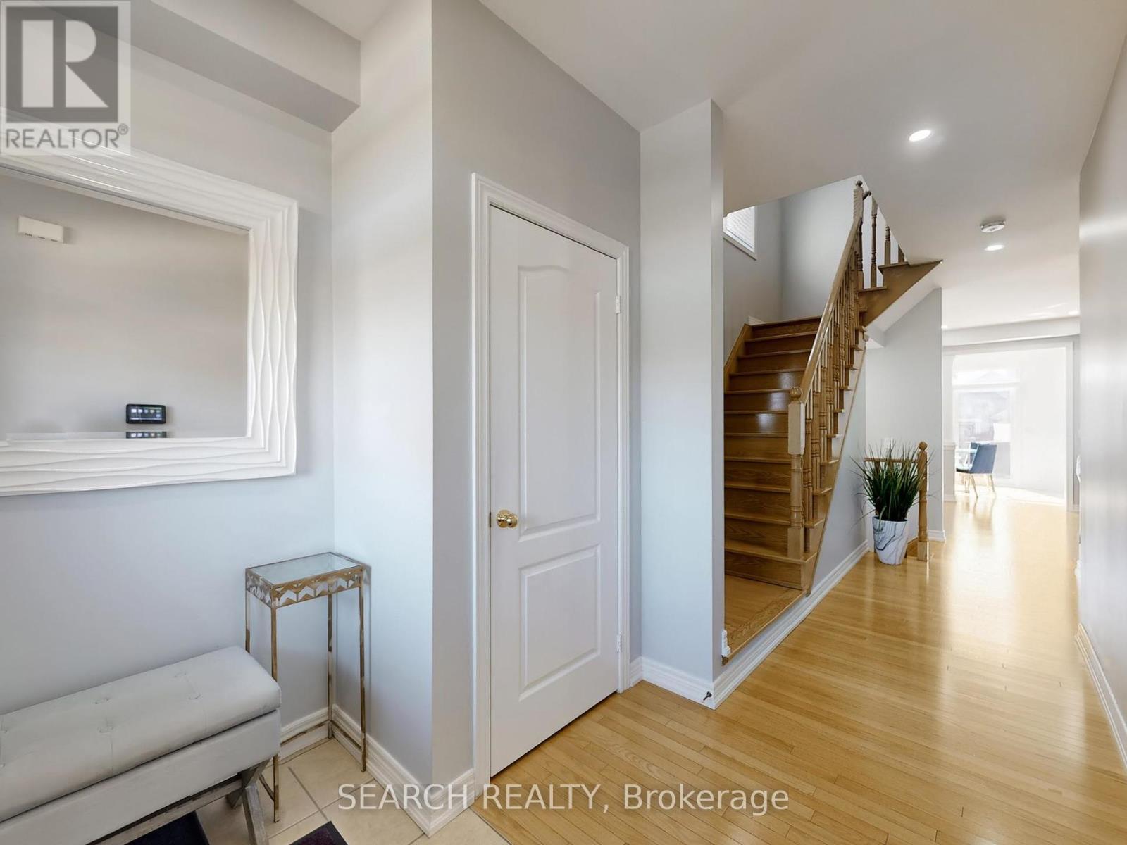 39 Wynview Street, Brampton, Ontario  L6P 3N3 - Photo 16 - W12449277