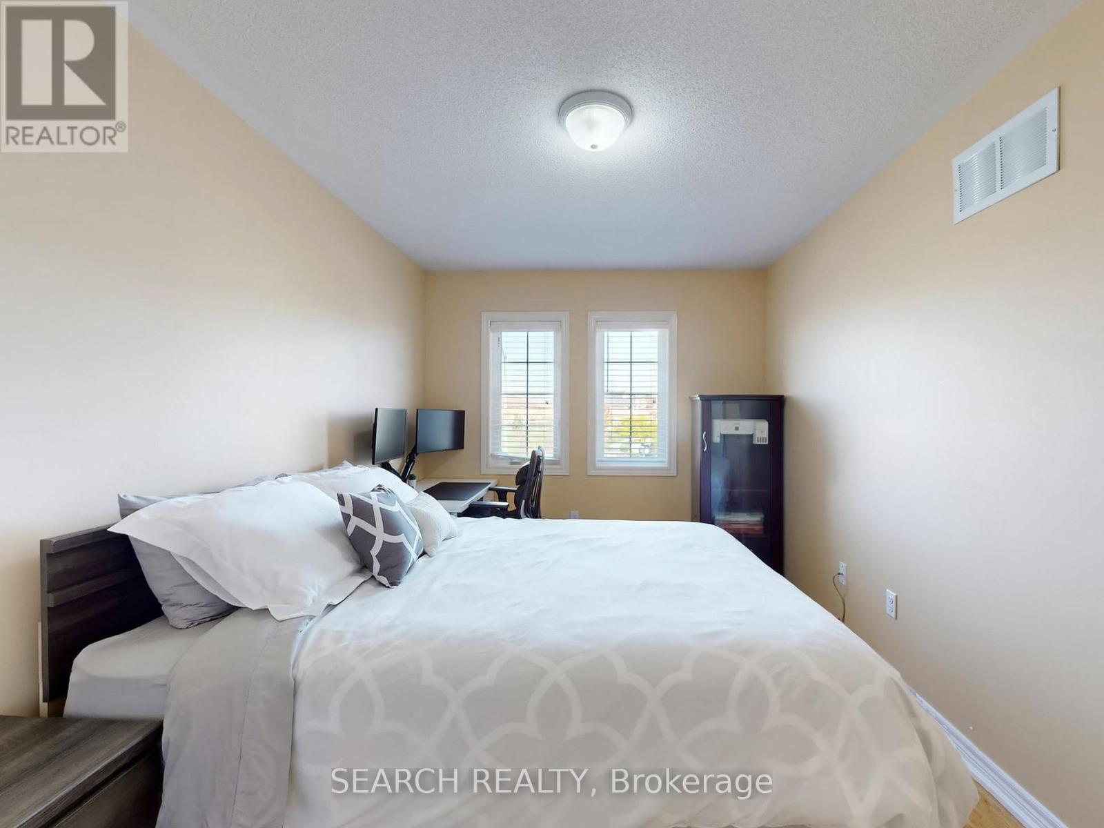 39 Wynview Street, Brampton, Ontario  L6P 3N3 - Photo 27 - W12449277