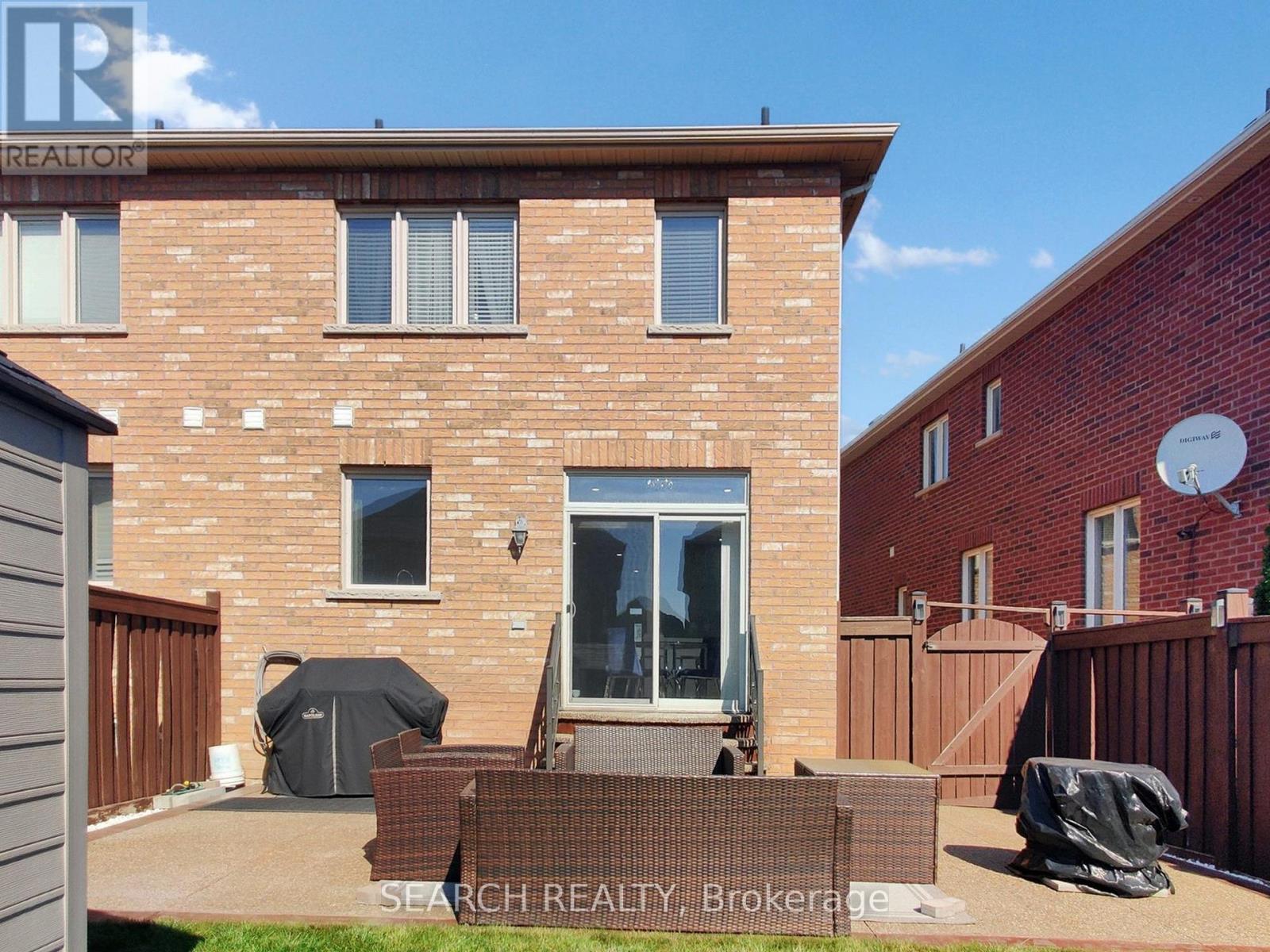 39 Wynview Street, Brampton, Ontario  L6P 3N3 - Photo 36 - W12449277