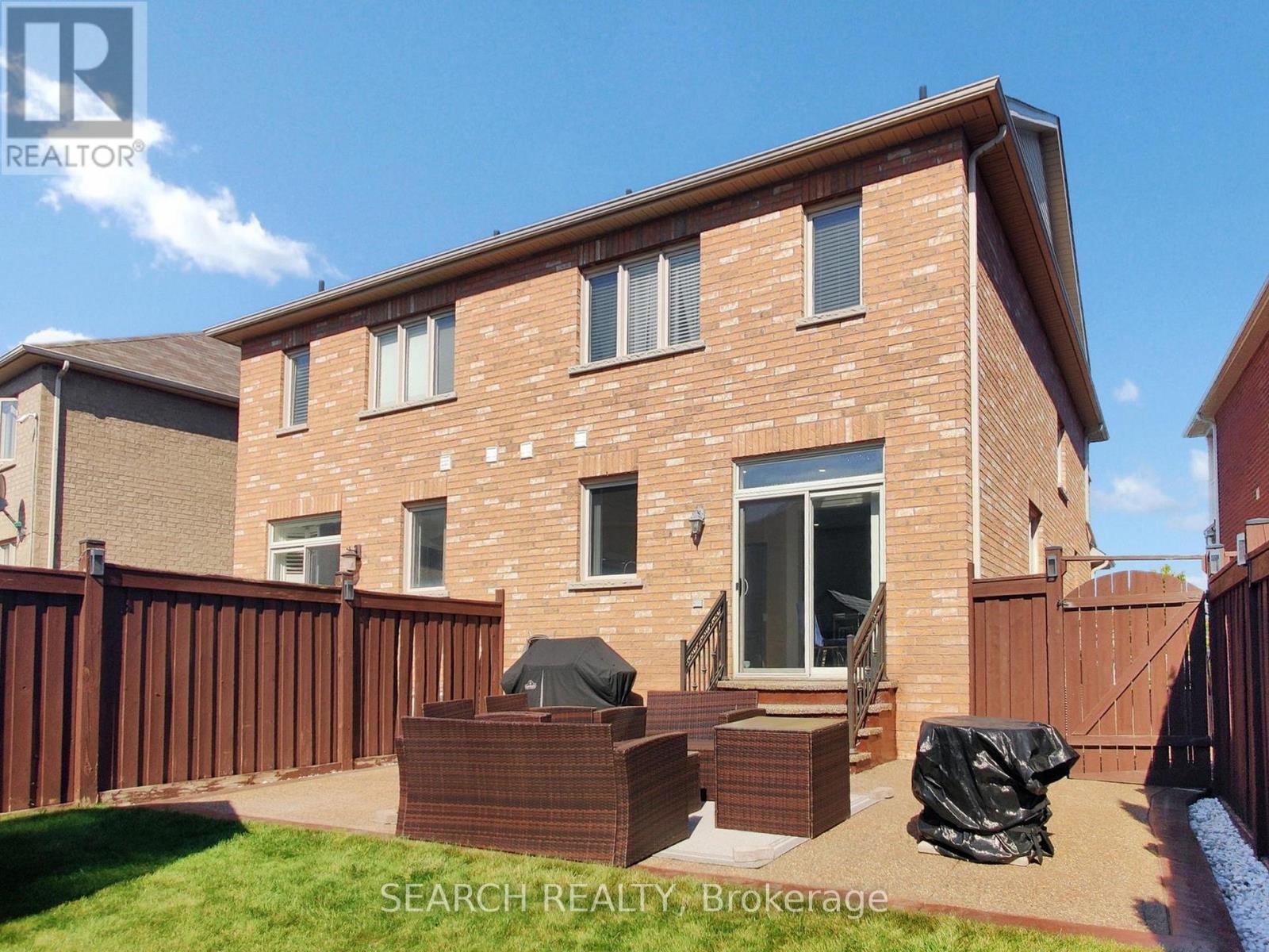 39 Wynview Street, Brampton, Ontario  L6P 3N3 - Photo 37 - W12449277