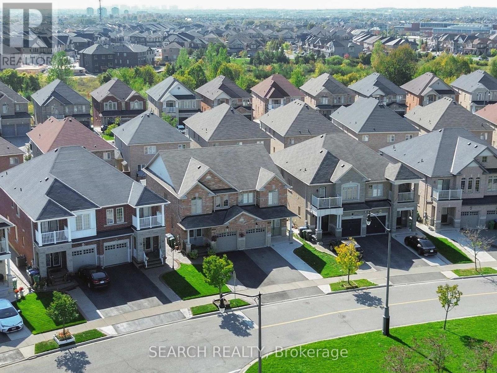 39 Wynview Street, Brampton, Ontario  L6P 3N3 - Photo 41 - W12449277