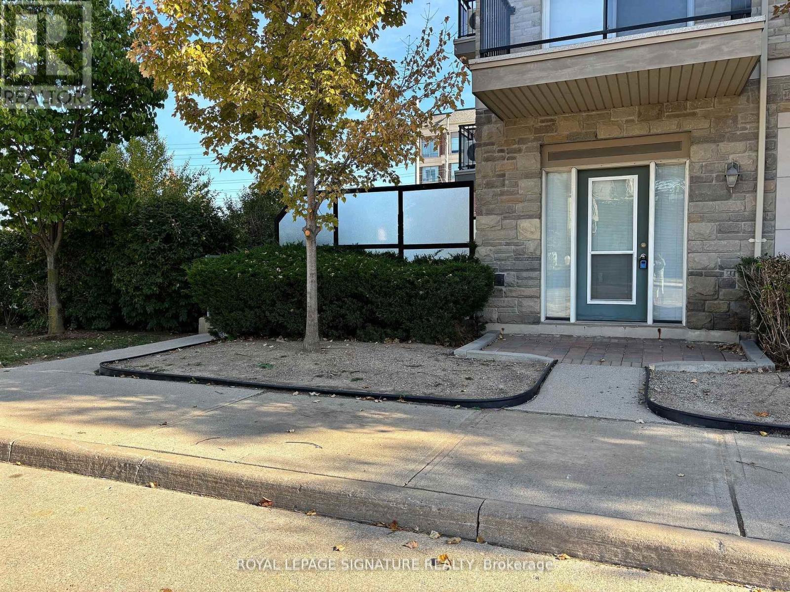 103 - 3055 Thomas Street, Mississauga, Ontario  L5M 0M4 - Photo 2 - W12449285