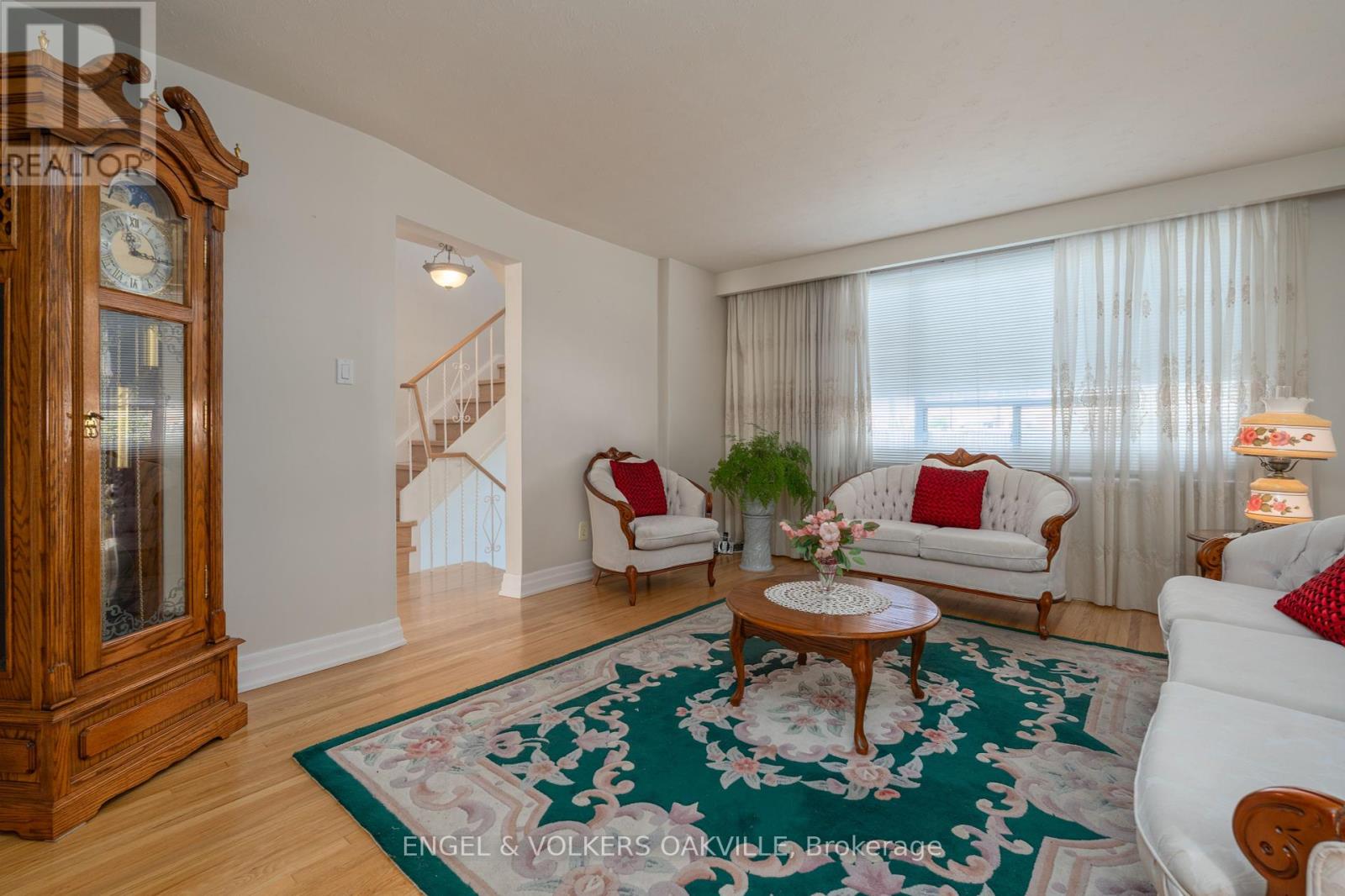 183 Vodden Street E, Brampton (Brampton North), Ontario  L6V 1M9 - Photo 10 - W12449290