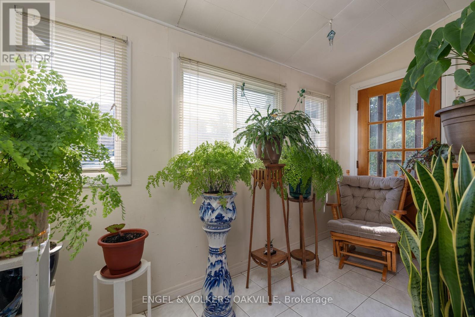 183 Vodden Street E, Brampton (Brampton North), Ontario  L6V 1M9 - Photo 15 - W12449290