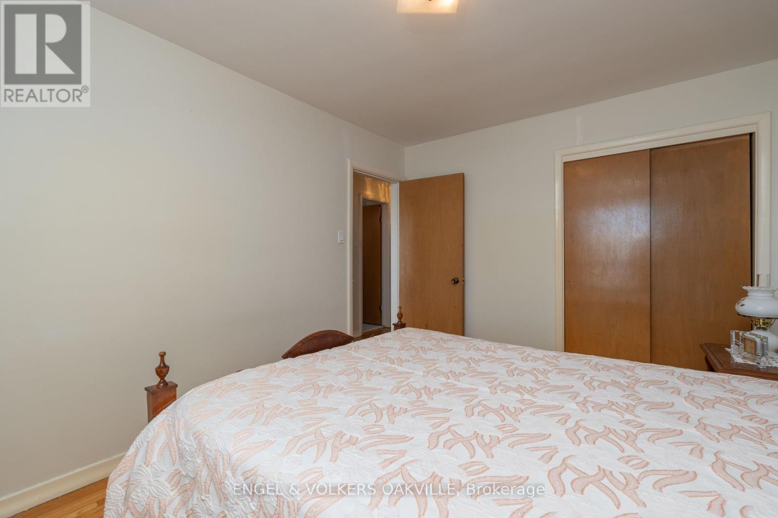183 Vodden Street E, Brampton (Brampton North), Ontario  L6V 1M9 - Photo 21 - W12449290