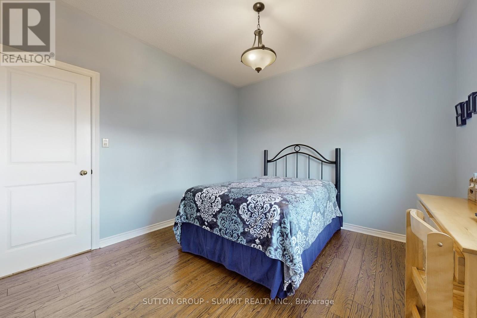 5981 Rayshaw Crescent, Mississauga (Streetsville), Ontario  L5M 2P1 - Photo 19 - W12449296