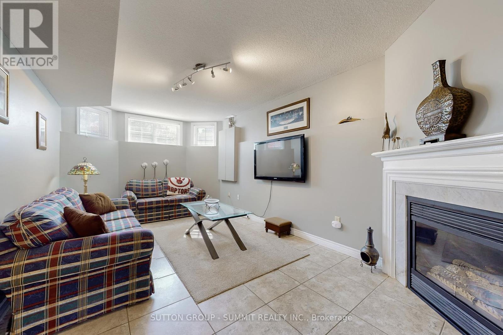 5981 Rayshaw Crescent, Mississauga (Streetsville), Ontario  L5M 2P1 - Photo 26 - W12449296
