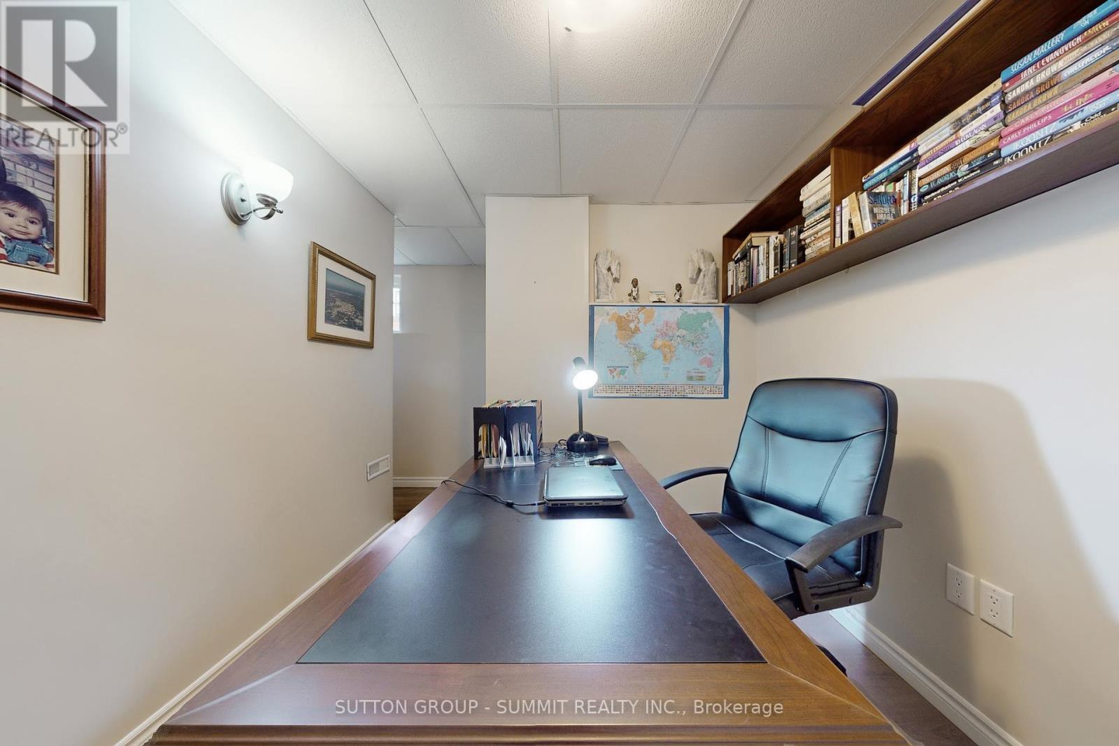 5981 Rayshaw Crescent, Mississauga (Streetsville), Ontario  L5M 2P1 - Photo 36 - W12449296