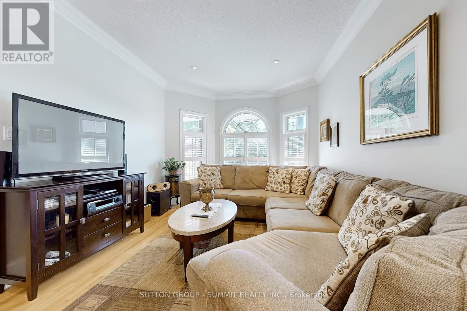 5981 Rayshaw Crescent, Mississauga (Streetsville), Ontario  L5M 2P1 - Photo 6 - W12449296