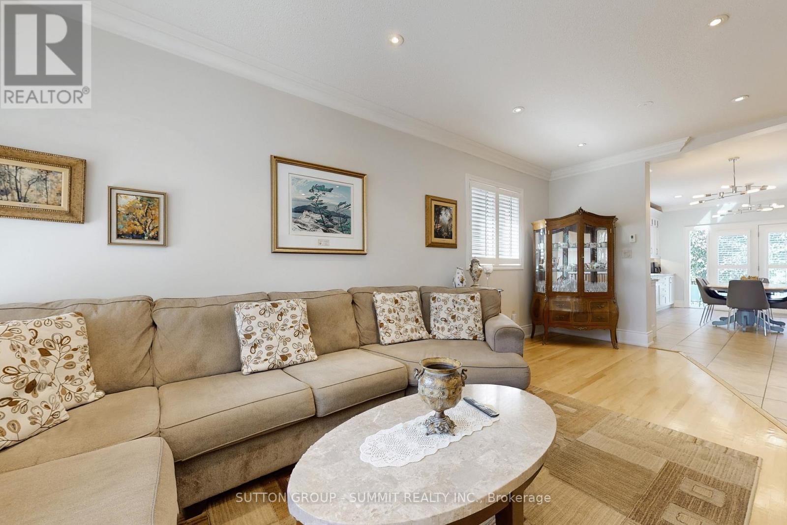 5981 Rayshaw Crescent, Mississauga (Streetsville), Ontario  L5M 2P1 - Photo 7 - W12449296