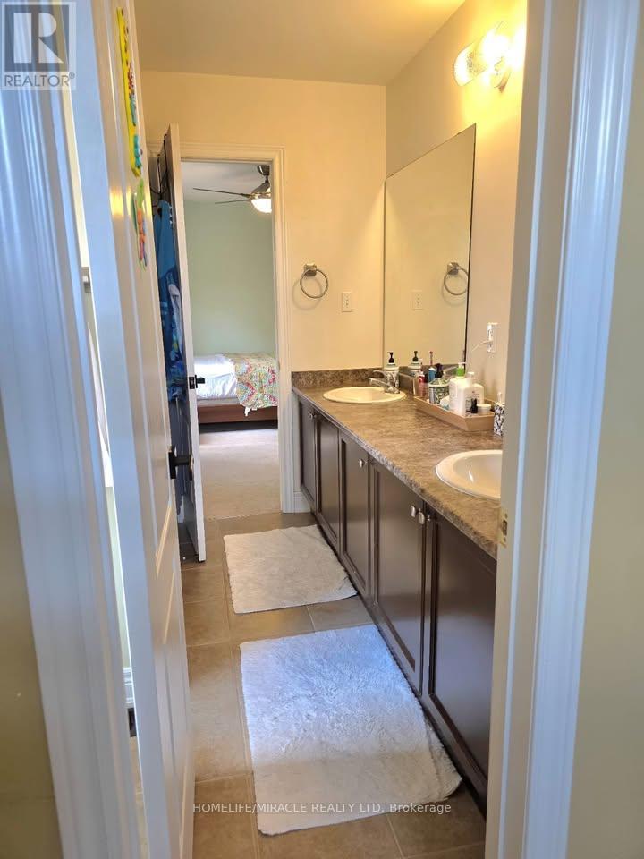 44 Tatra Crescent, Brampton, Ontario  L6Y 0K6 - Photo 24 - W12449305
