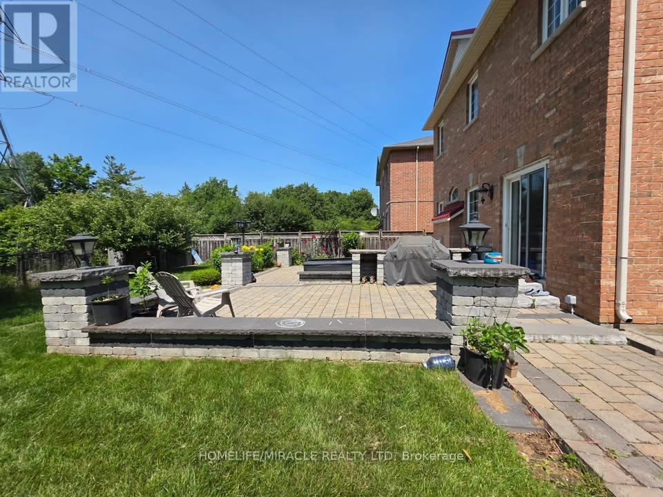 44 Tatra Crescent, Brampton, Ontario  L6Y 0K6 - Photo 25 - W12449305