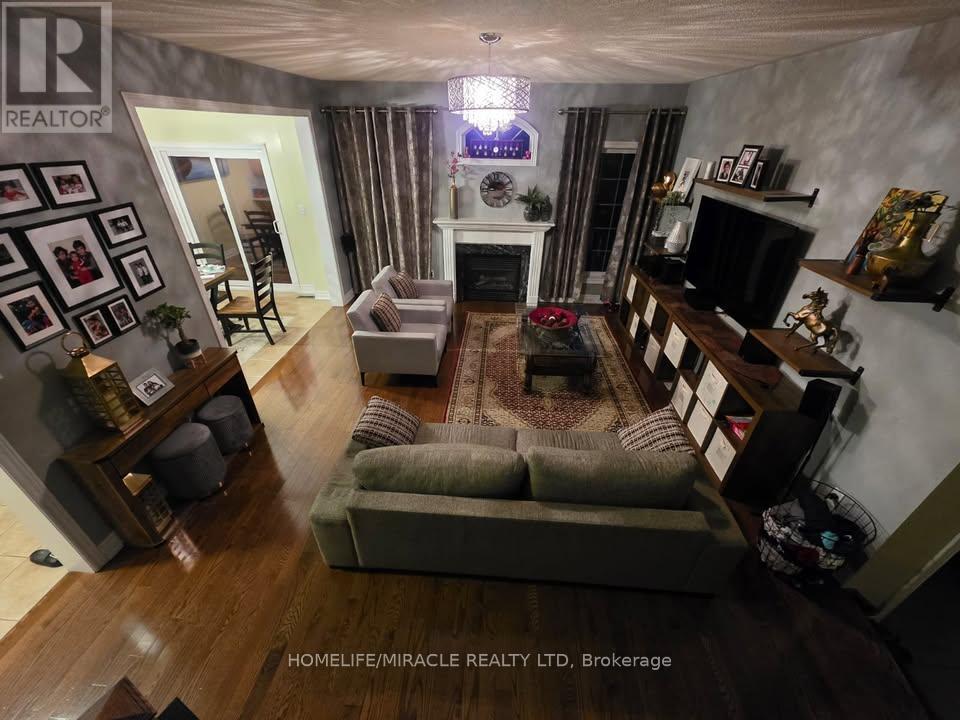 44 Tatra Crescent, Brampton, Ontario  L6Y 0K6 - Photo 9 - W12449305