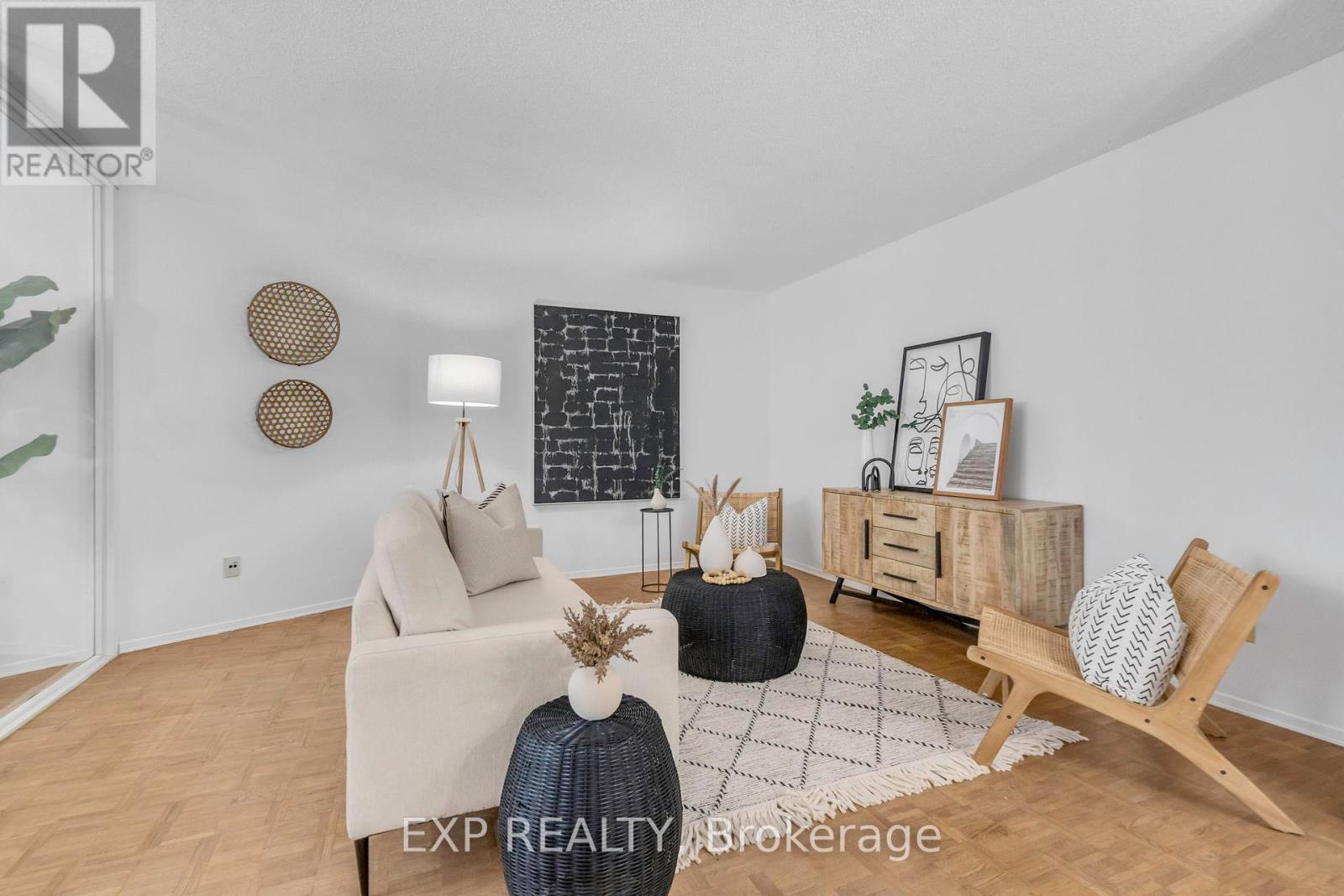 406 - 3700 Kaneff Crescent, Mississauga, Ontario  L5A 4B8 - Photo 17 - W12449311