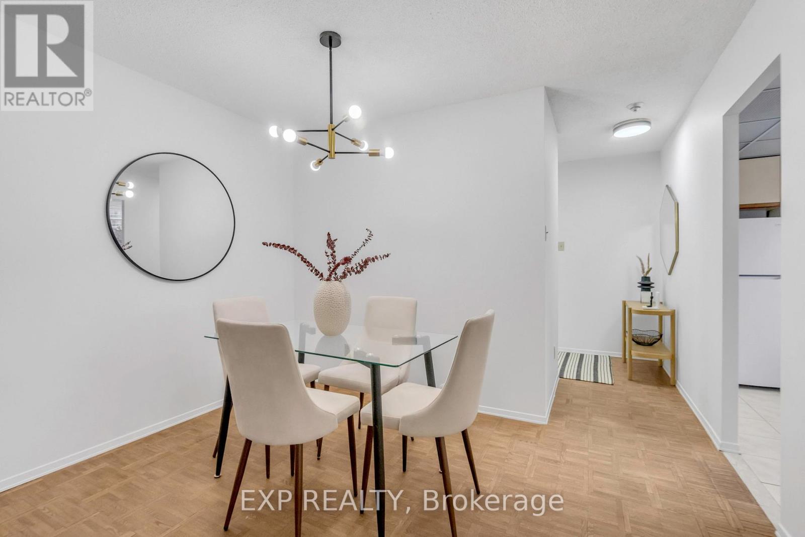 406 - 3700 Kaneff Crescent, Mississauga, Ontario  L5A 4B8 - Photo 18 - W12449311
