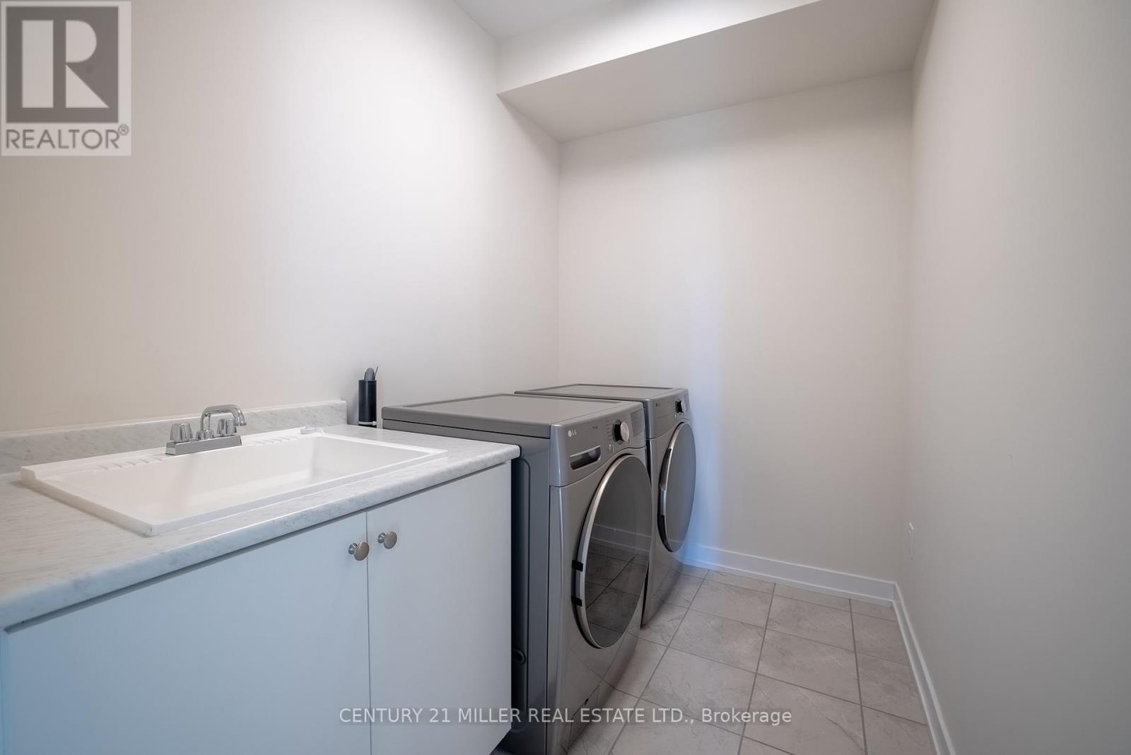 1341 Anthonia Trail, Oakville, Ontario  L6H 7G1 - Photo 12 - W12449333