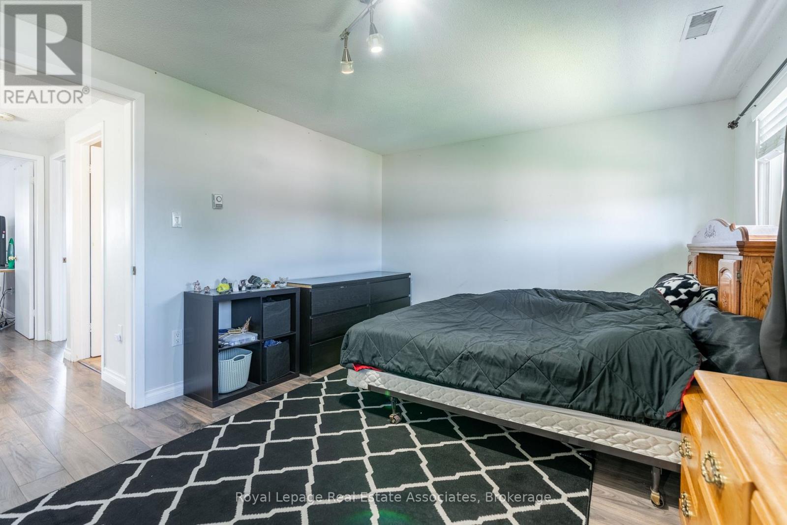 41 - 1250 Limeridge Road E, Hamilton, Ontario  L8W 1P1 - Photo 18 - X12446961