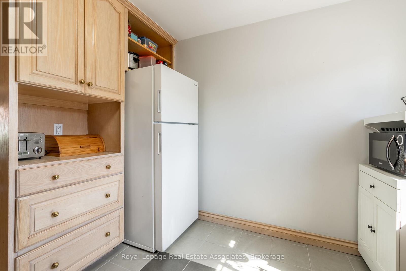 41 - 1250 Limeridge Road E, Hamilton, Ontario  L8W 1P1 - Photo 15 - X12446961