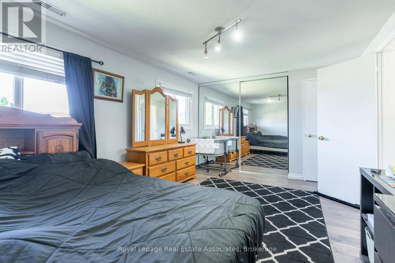 41 - 1250 Limeridge Road E, Hamilton, Ontario  L8W 1P1 - Photo 19 - X12446961