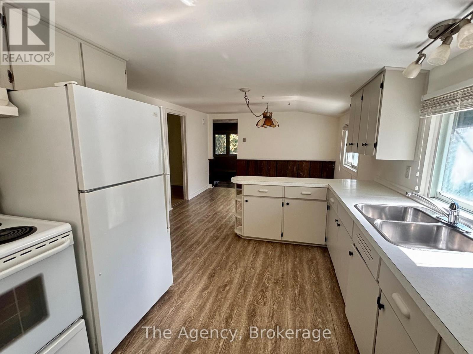 45 Wellington Road 124, Erin, Ontario  N0B 1T0 - Photo 6 - X12323867