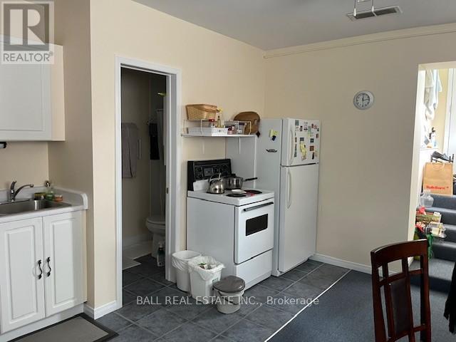 1684 Sherbrooke Street, Peterborough, Ontario  K9J 6X4 - Photo 38 - X12434530