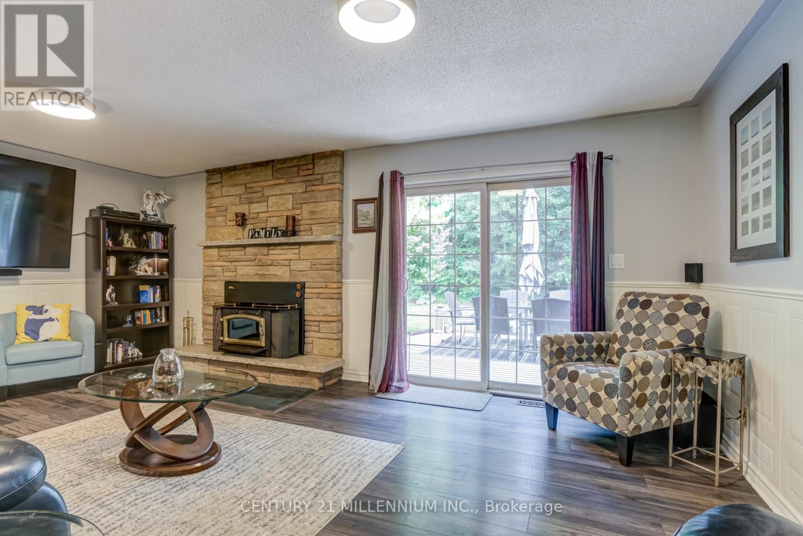 101 Birch Grove, Shelburne, Ontario  L9W 2W3 - Photo 13 - X12449257