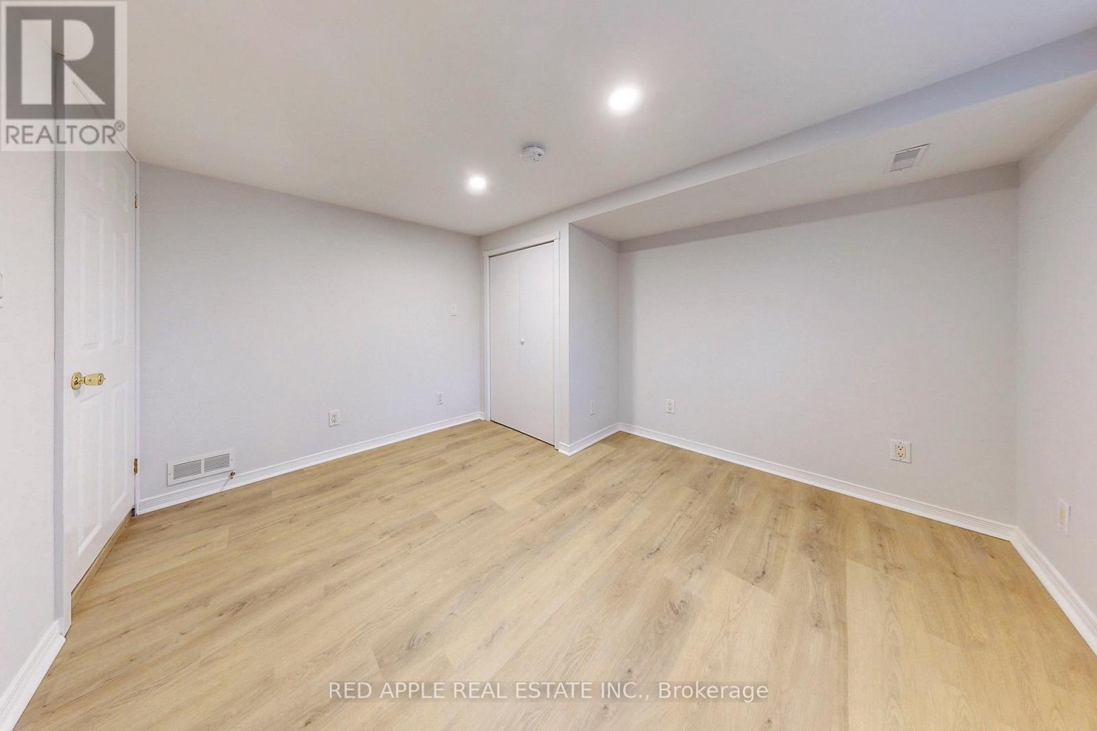 Lower Level - 76 West 1st Street, Hamilton, Ontario  L9C 3C3 - Photo 18 - X12449264