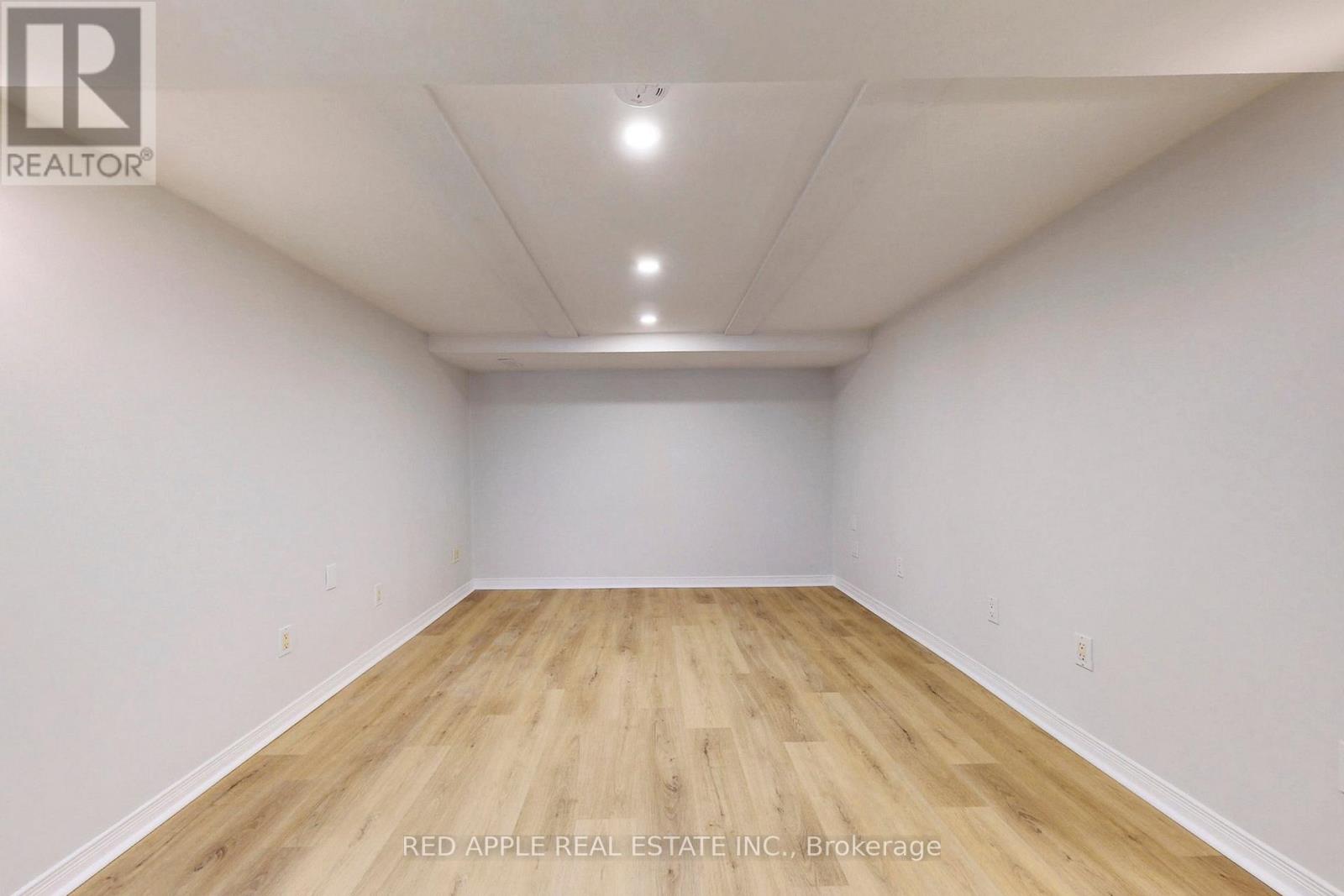 Lower Level - 76 West 1st Street, Hamilton, Ontario  L9C 3C3 - Photo 4 - X12449264