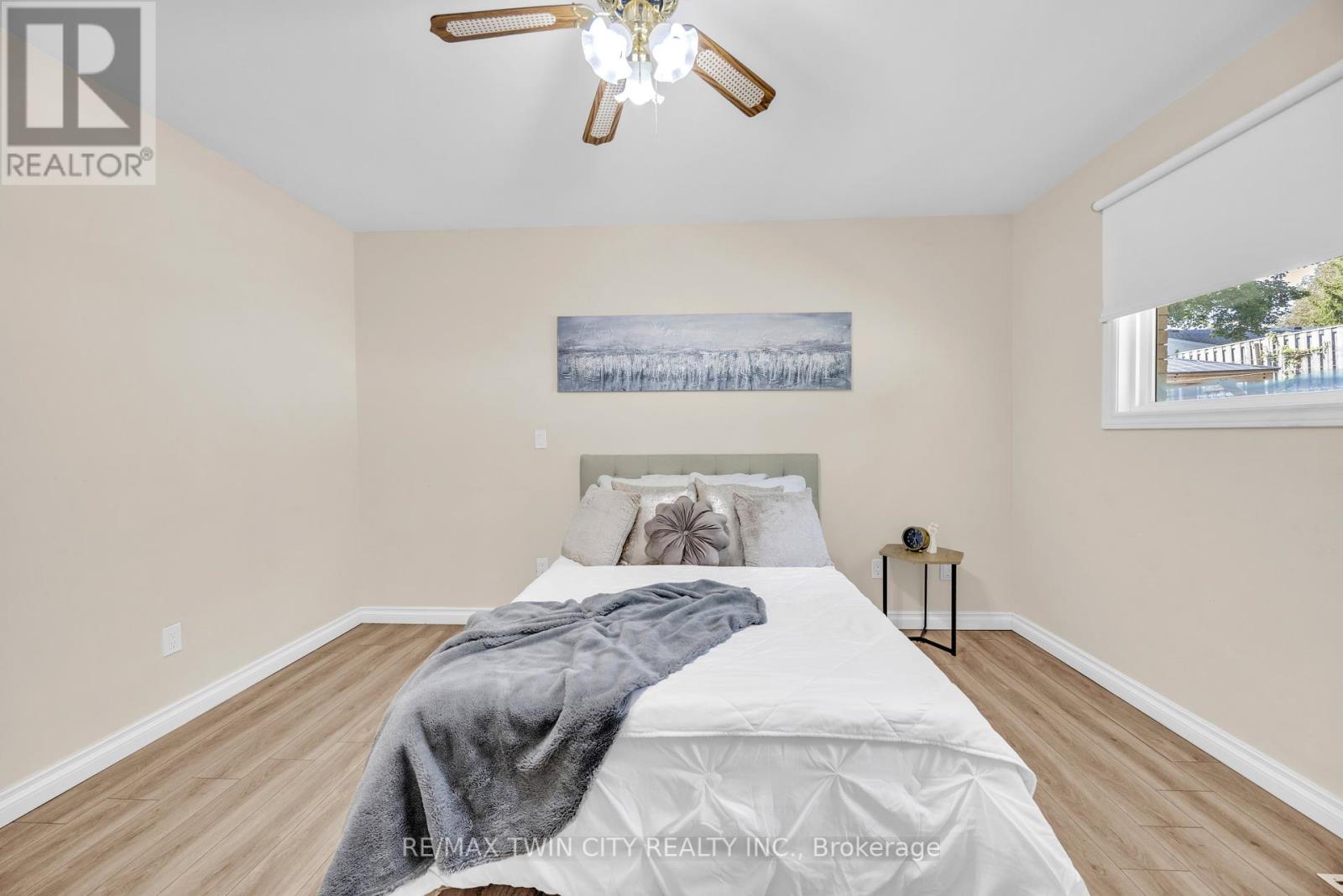 34 Georgian Crescent, Kitchener, Ontario  N2B 3N9 - Photo 23 - X12449274