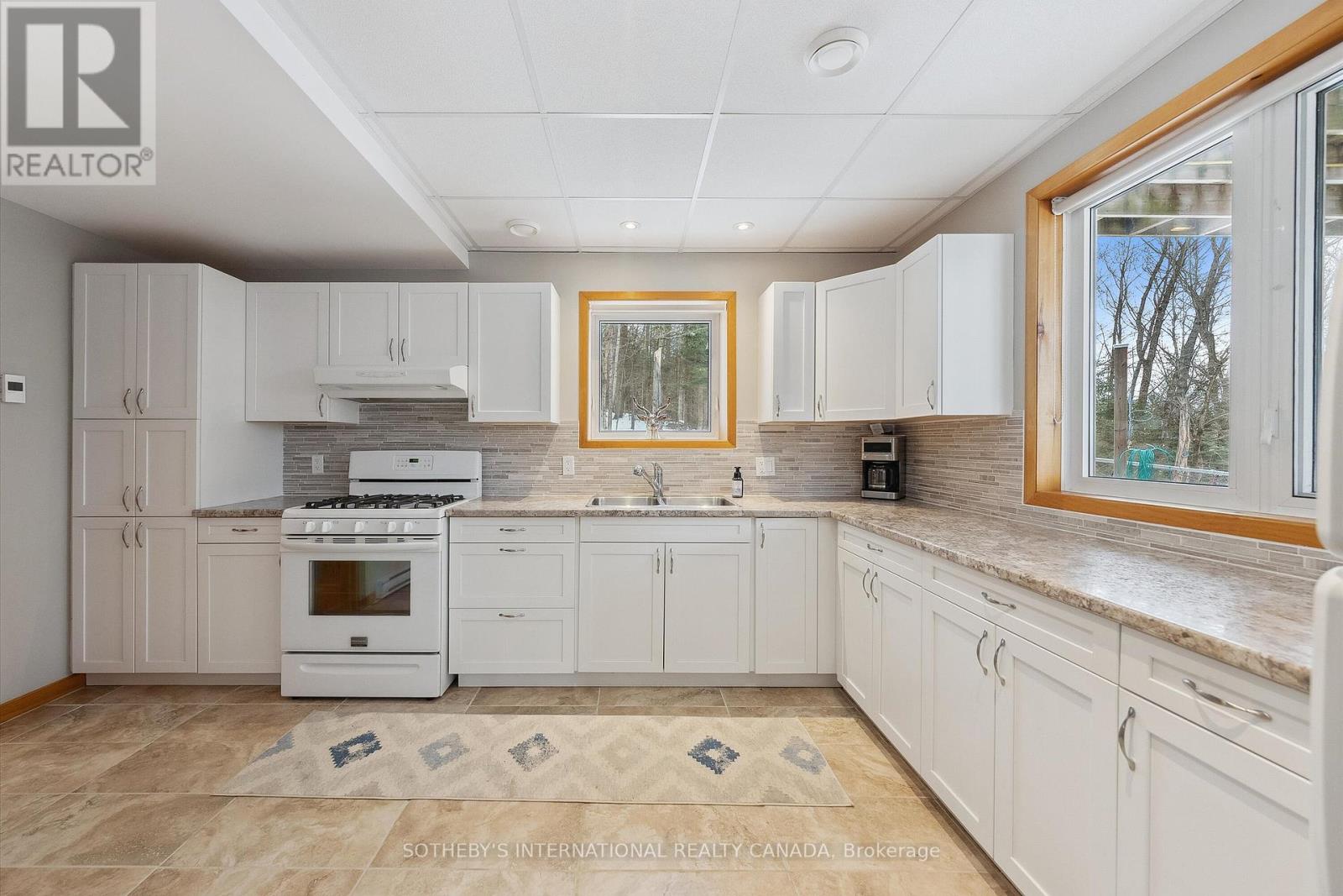 202 Sunnyside Street, Dysart Et Al (Dysart), Ontario  K0M 1S0 - Photo 28 - X12449286