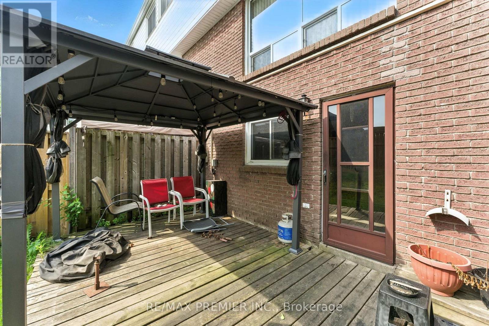 164e Henry Street, Brantford, Ontario  N3S 5C7 - Photo 3 - X12449336