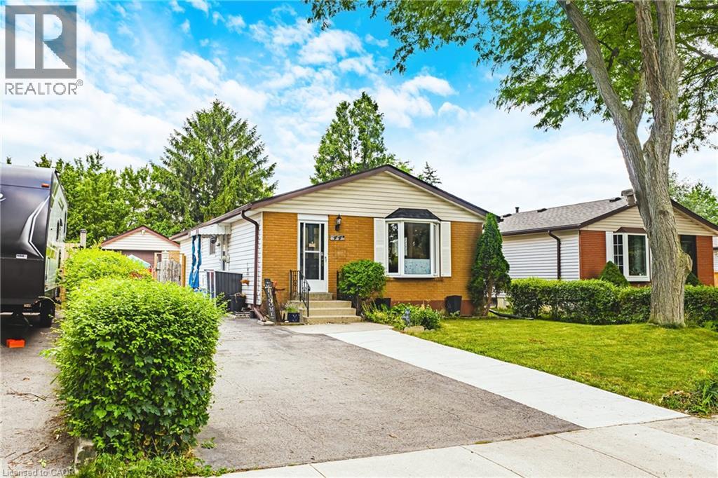 44 Billington Crescent, Hamilton, Ontario  L8T 4R1 - Photo 2 - 40776792