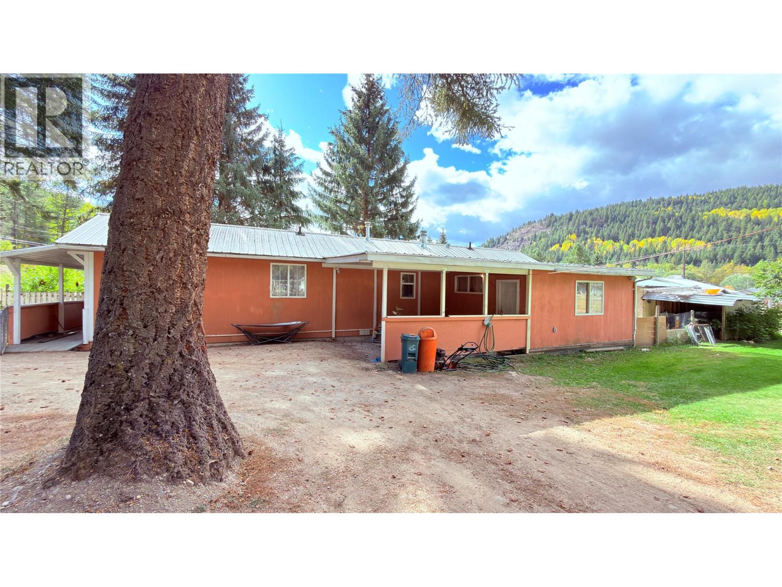 Greenwood Manufactured Home for sale: 3 bedroom 1,189 sq.ft. (Listed 2025-10-07)