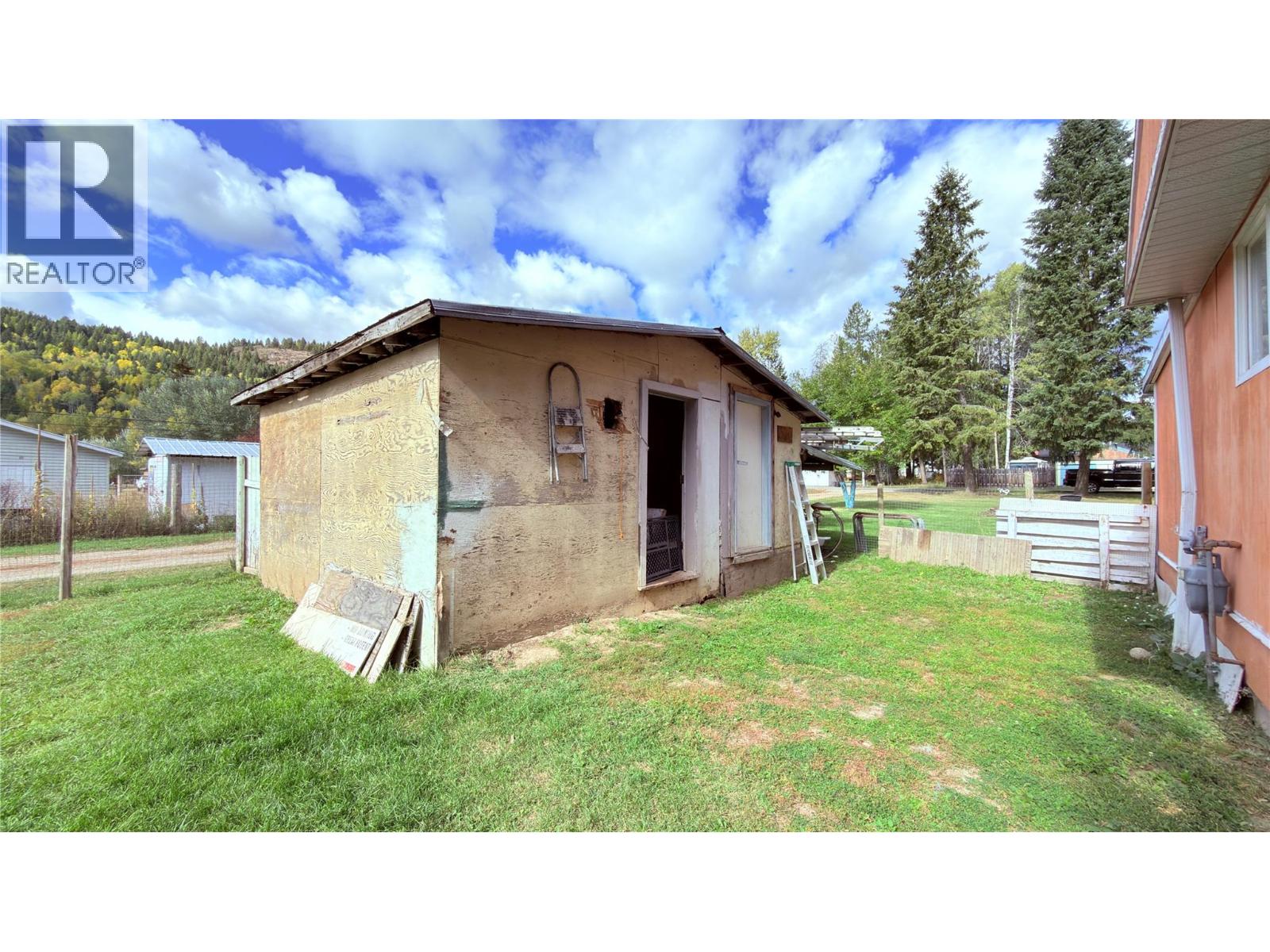 645 Strathmore Avenue, Greenwood, British Columbia  V0H 1J0 - Photo 10 - 10365233