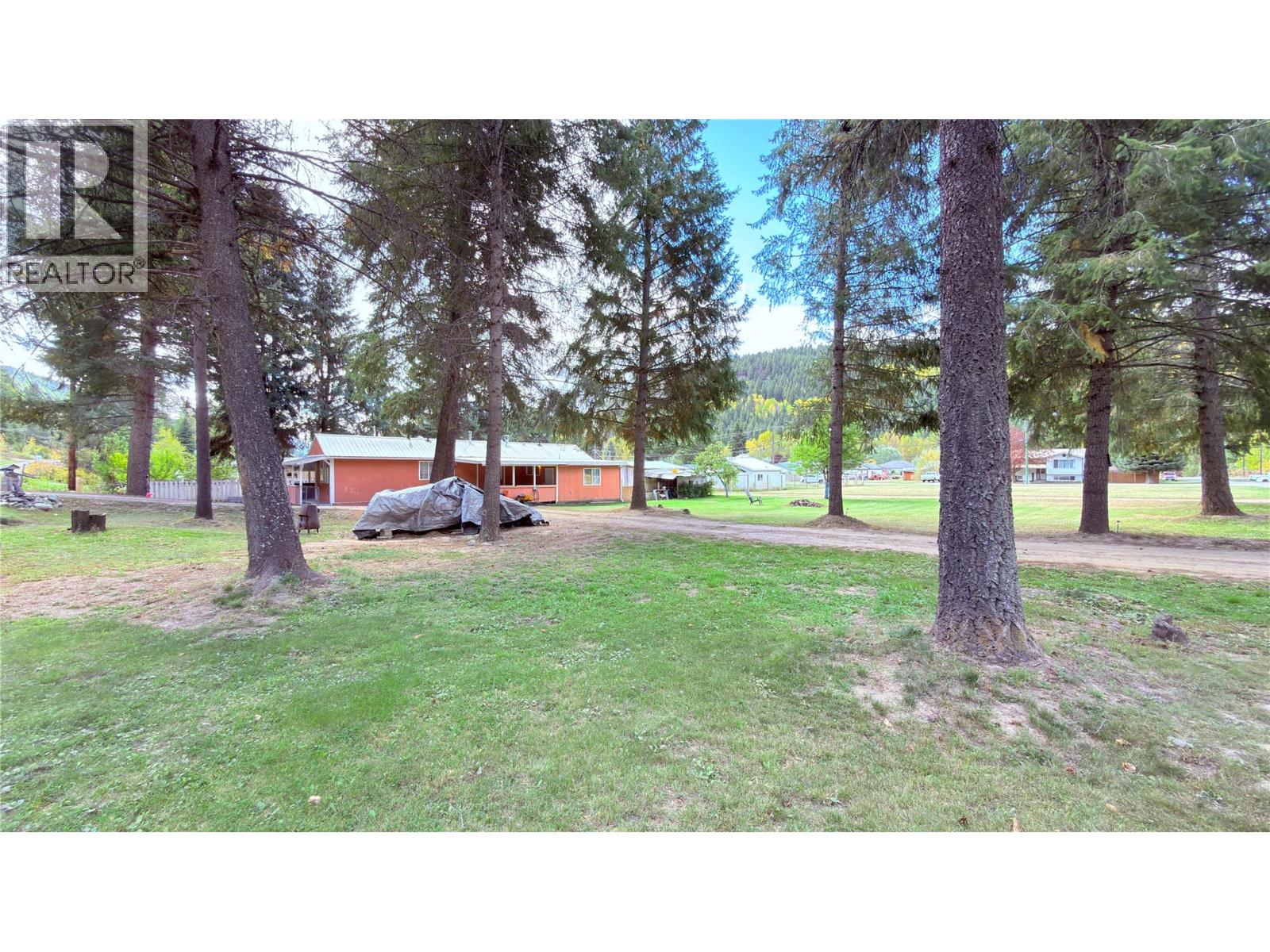 645 Strathmore Avenue, Greenwood, British Columbia  V0H 1J0 - Photo 4 - 10365233